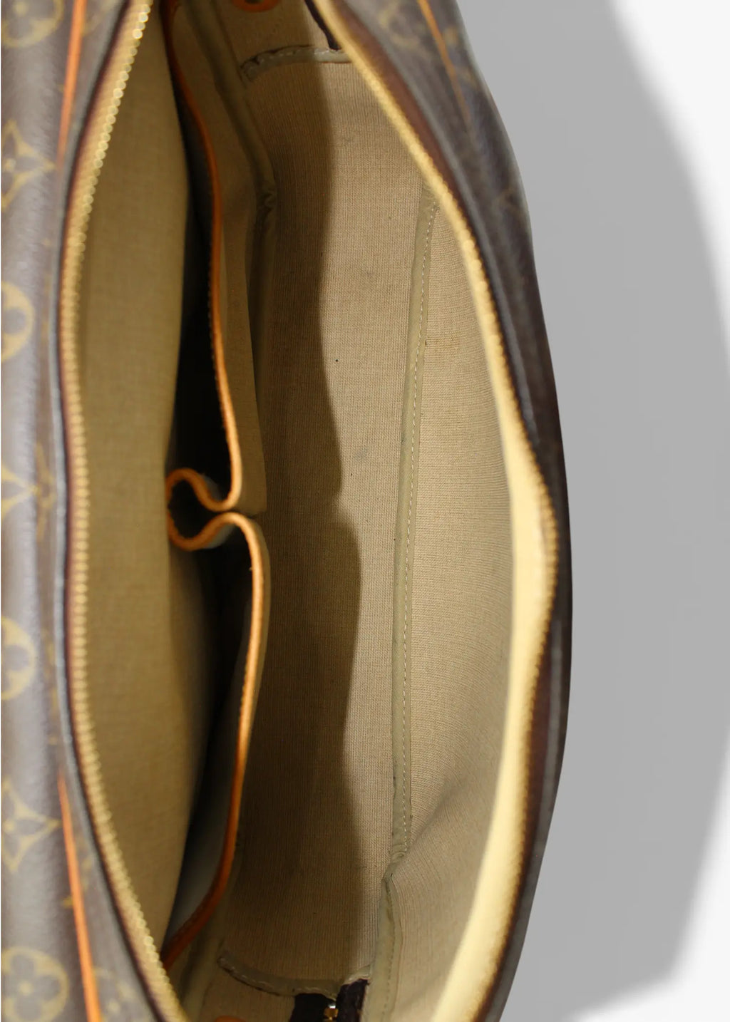 Preloved | Louis Vuitton Monogram Reporter GM Crossbody