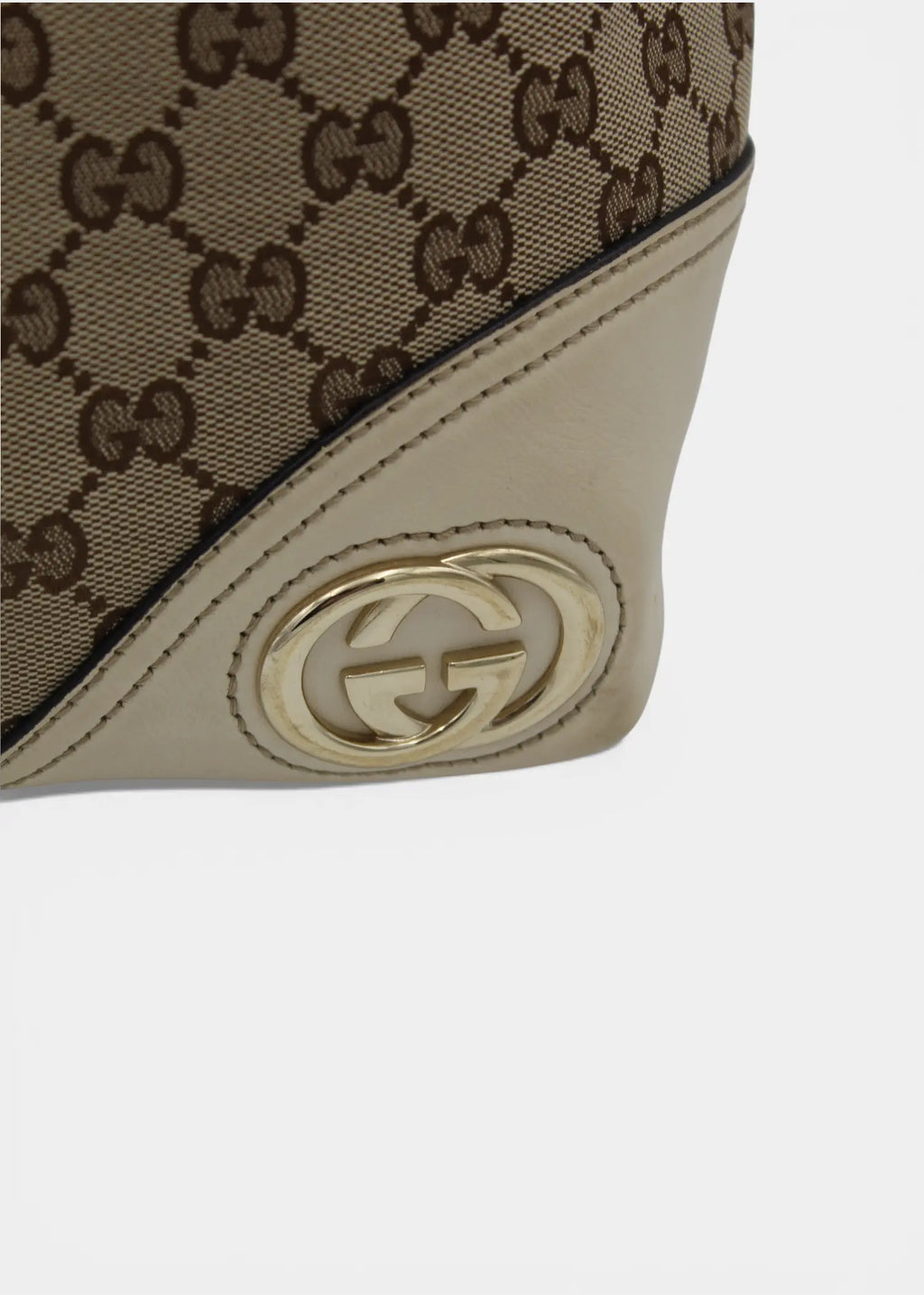 Preloved | Gucci GG Monogram Totebag med Hvid Læder & Guld Hardware