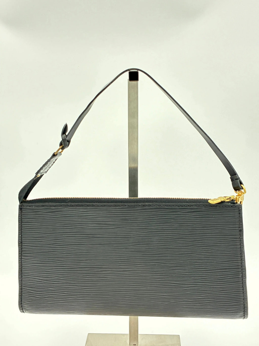 Preloved | Louis Vuitton Epi Pochette Accessoires Noir Black Louis Vuitton