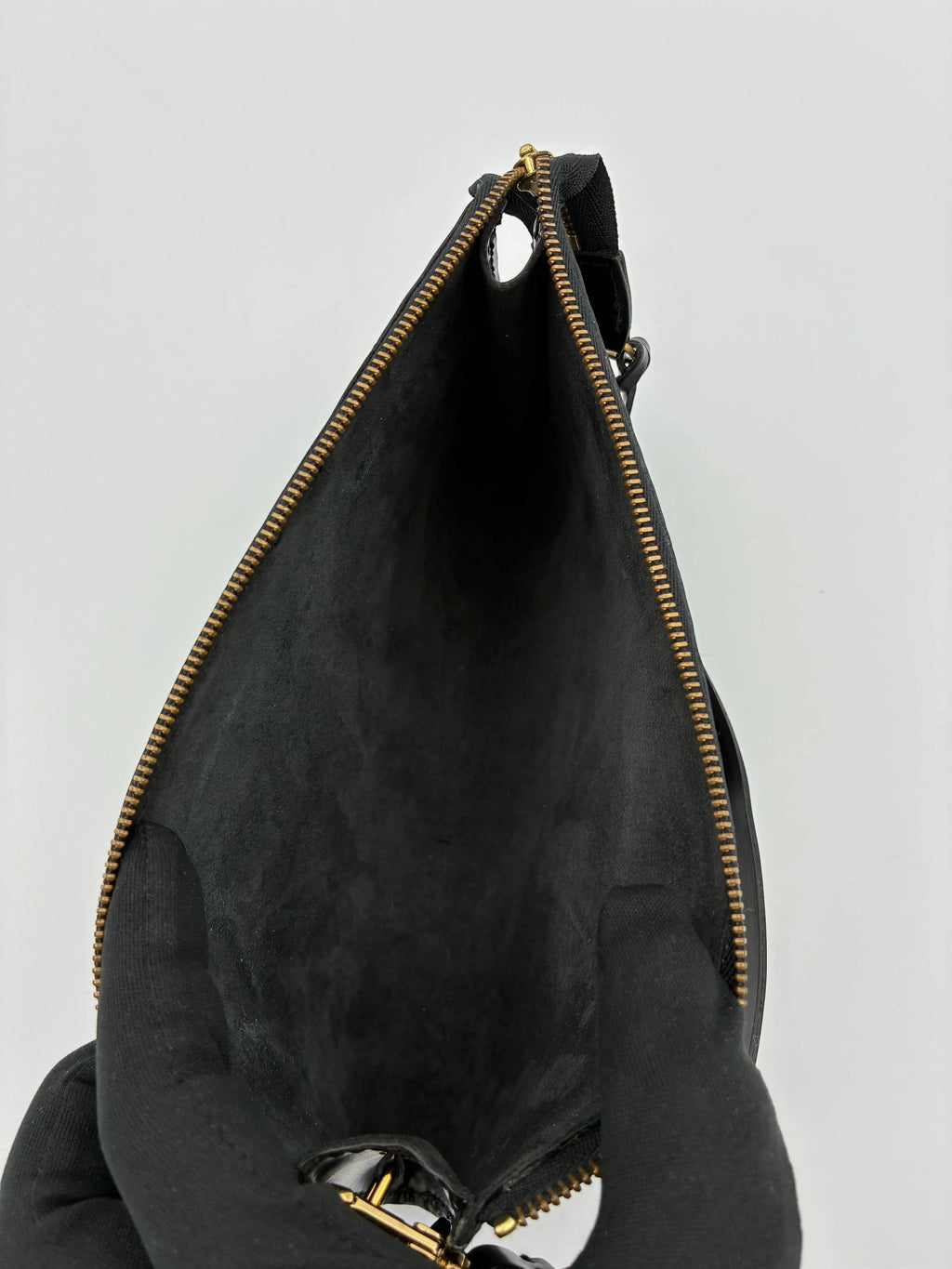Preloved | Louis Vuitton Epi Pochette Accessoires Noir Black Louis Vuitton