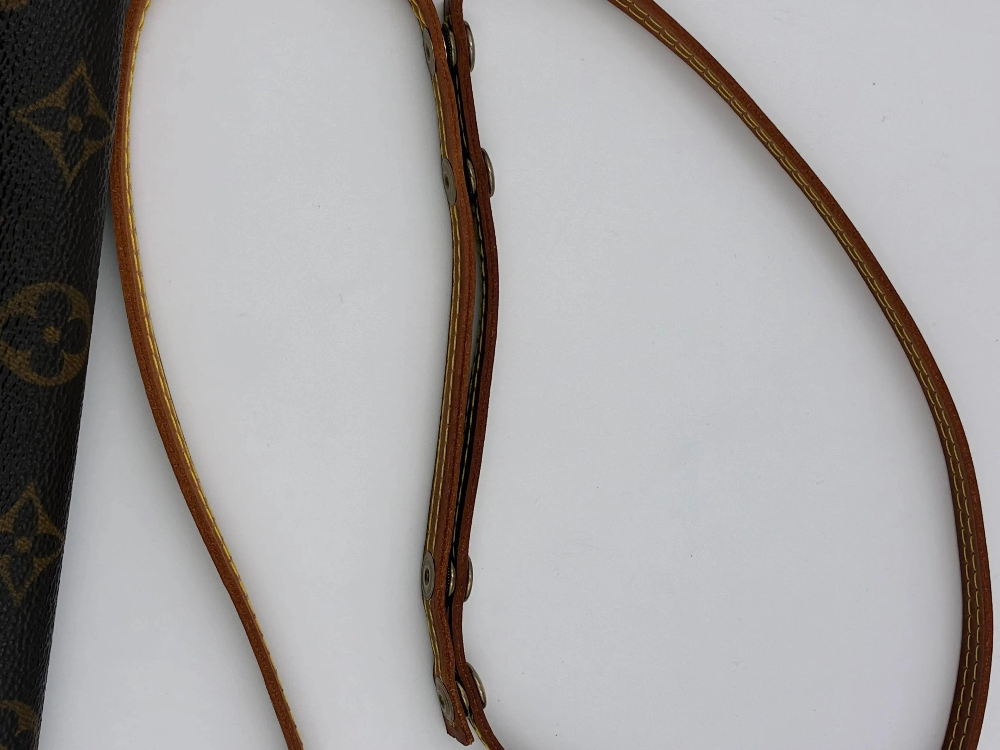 Preloved | Louis Vuitton Monogram Crossbody Pochette Twin GM Louis Vuitton