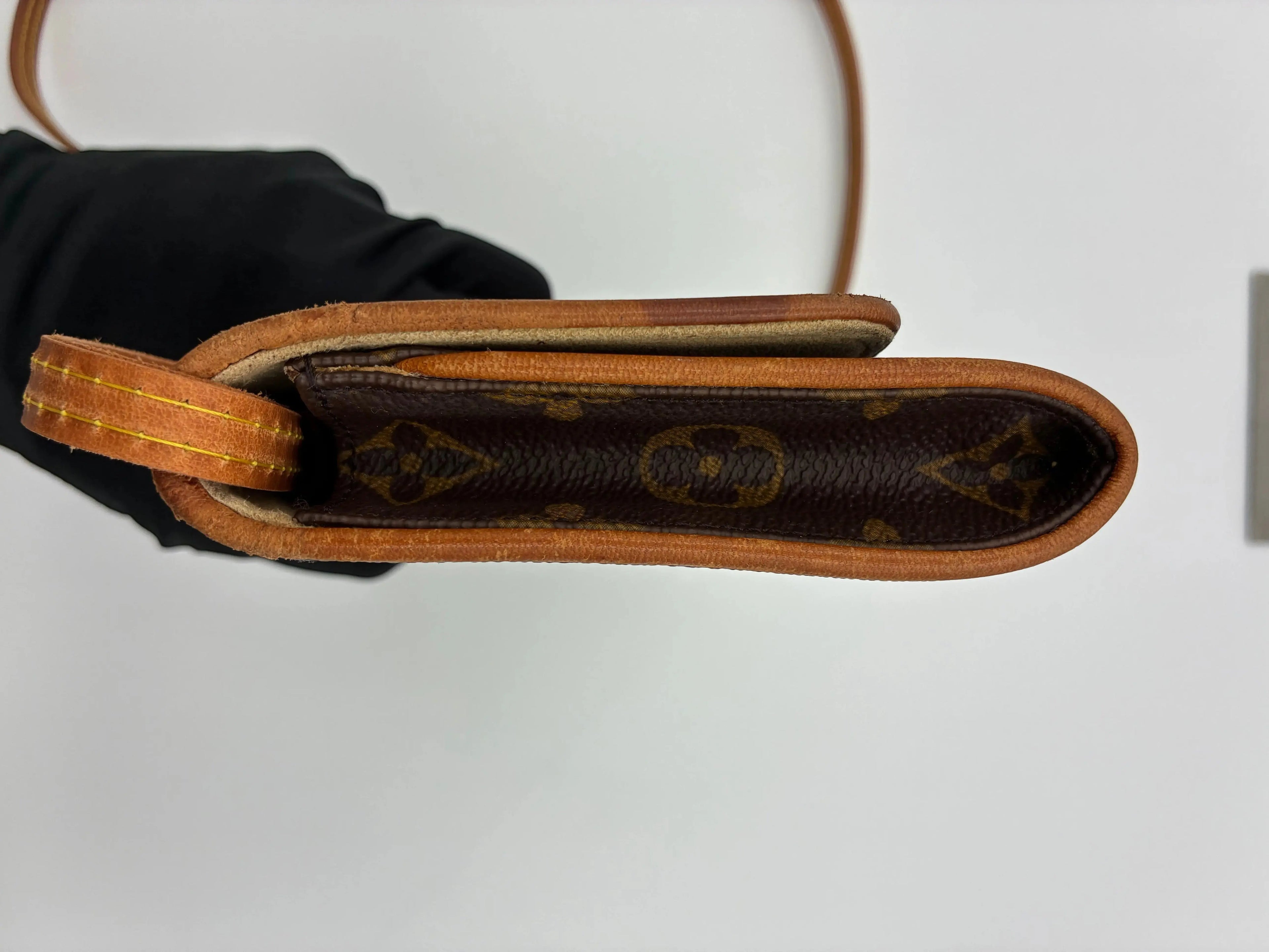 Preloved | Louis Vuitton Monogram Crossbody Pochette Twin GM Louis Vuitton