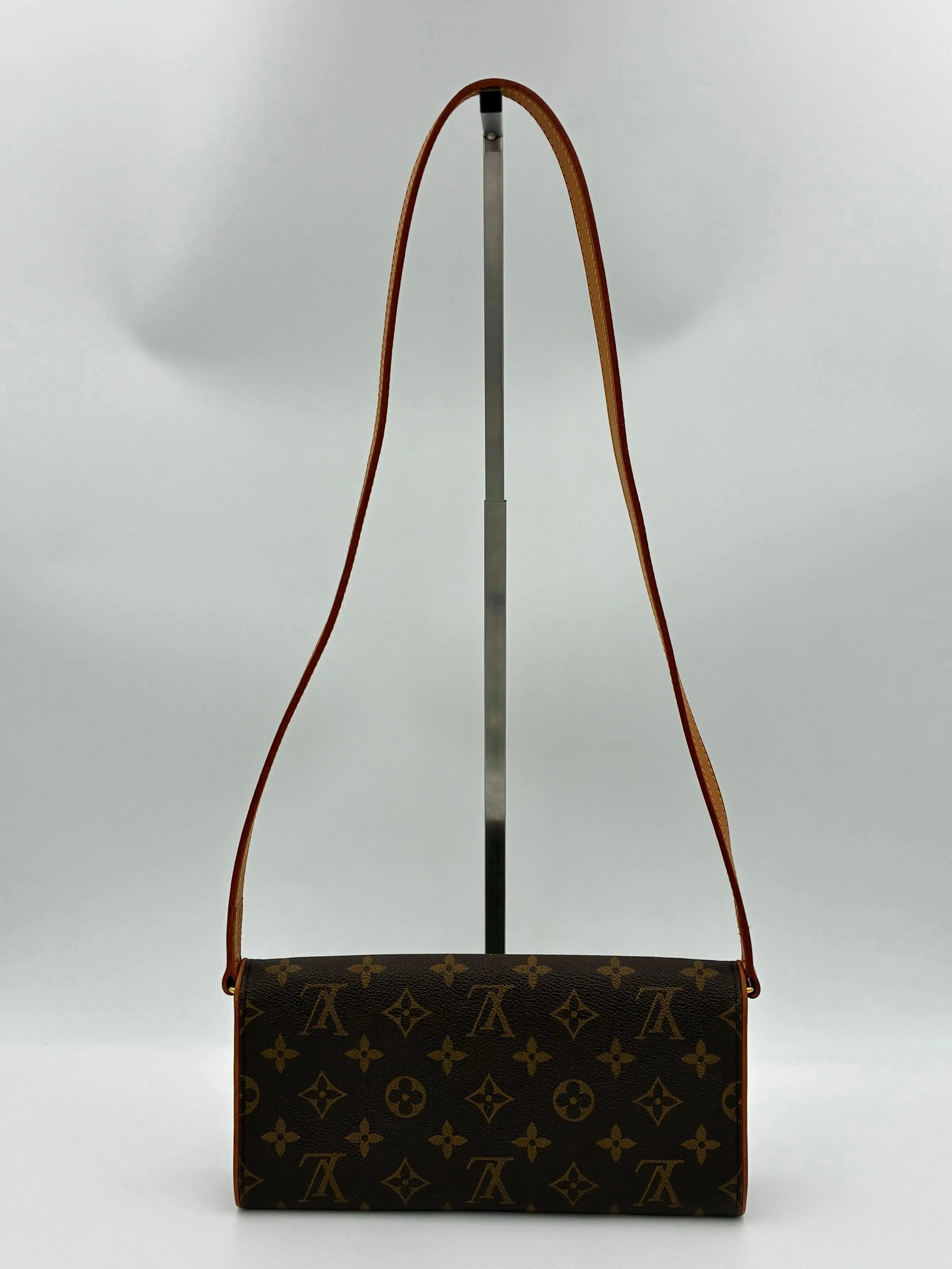 Preloved | Louis Vuitton Monogram Crossbody Pochette Twin GM Louis Vuitton