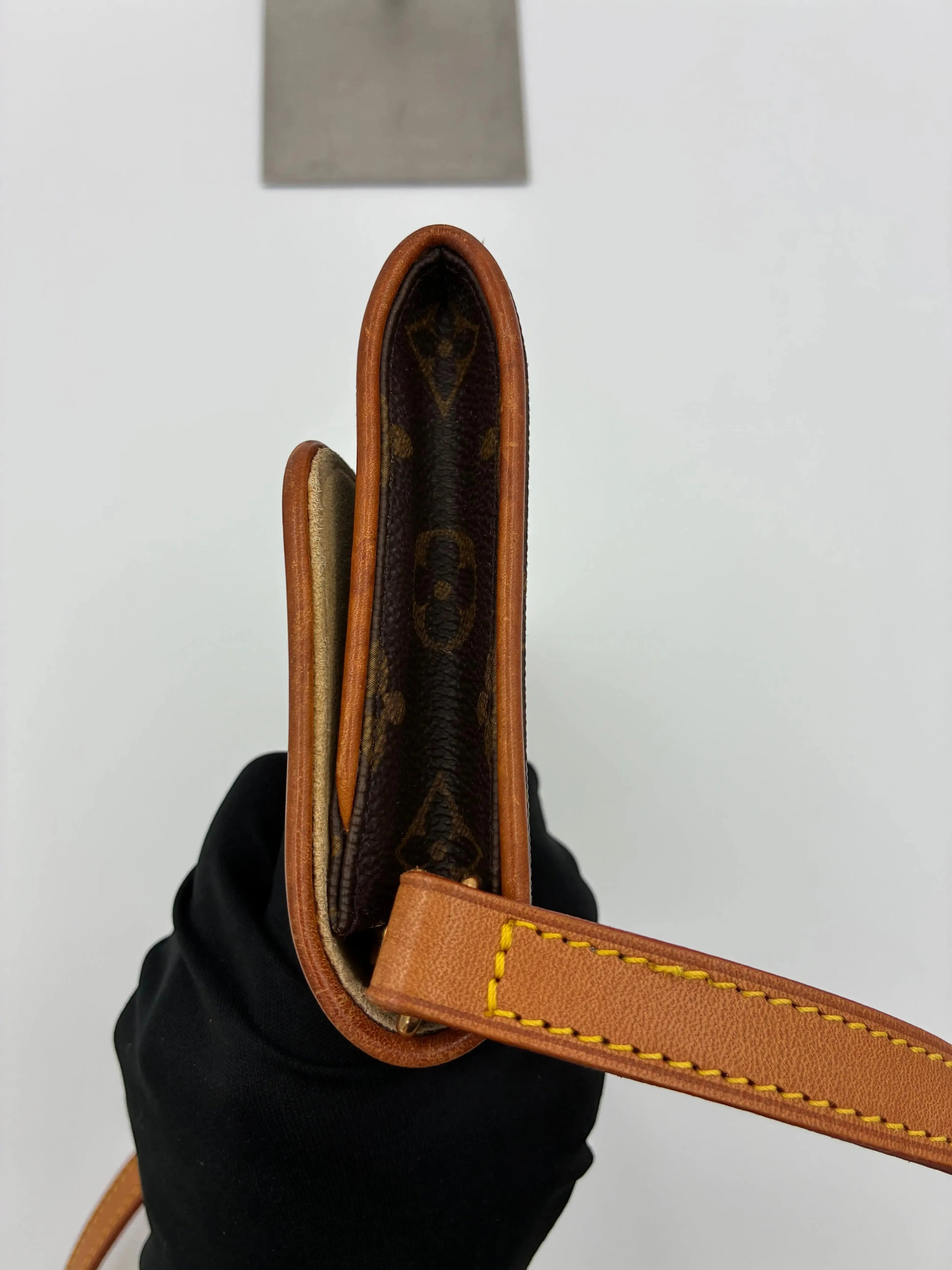 Preloved | Louis Vuitton Monogram Crossbody Pochette Twin GM Louis Vuitton