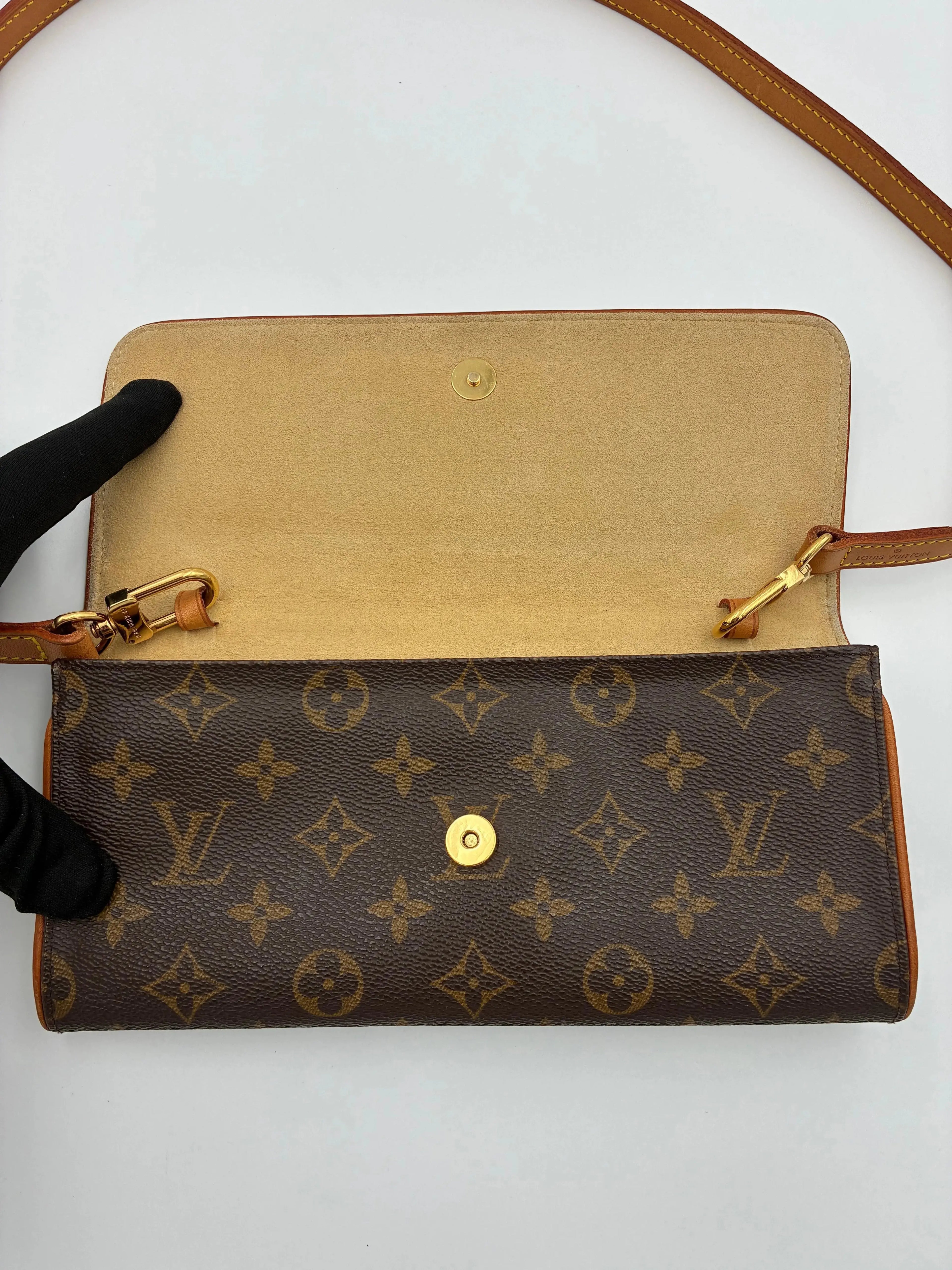 Preloved | Louis Vuitton Monogram Crossbody Pochette Twin GM Louis Vuitton