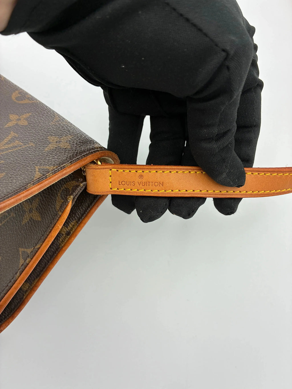 Preloved | Louis Vuitton Monogram Crossbody Pochette Twin GM Louis Vuitton