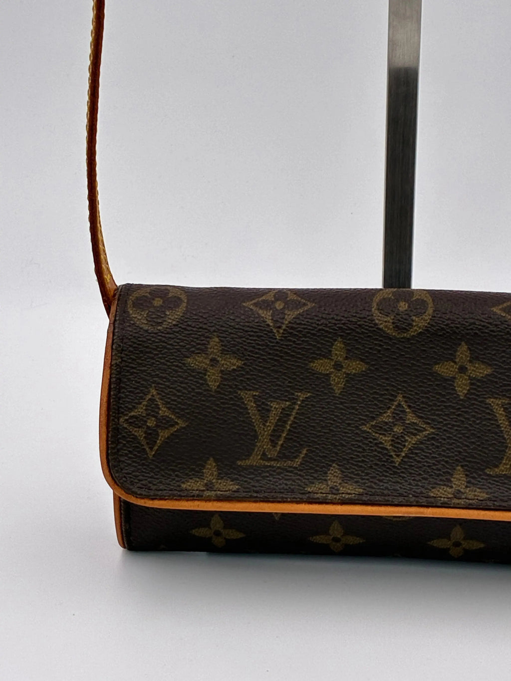 Preloved | Louis Vuitton Monogram Crossbody Pochette Twin PM Louis Vuitton