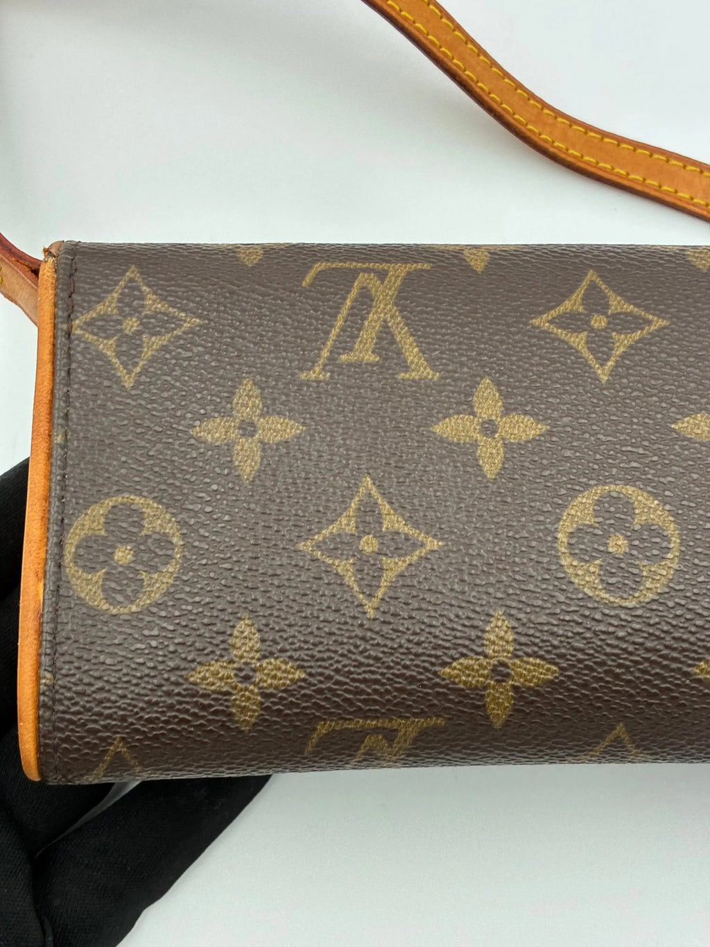 Preloved | Louis Vuitton Monogram Crossbody Pochette Twin PM Louis Vuitton