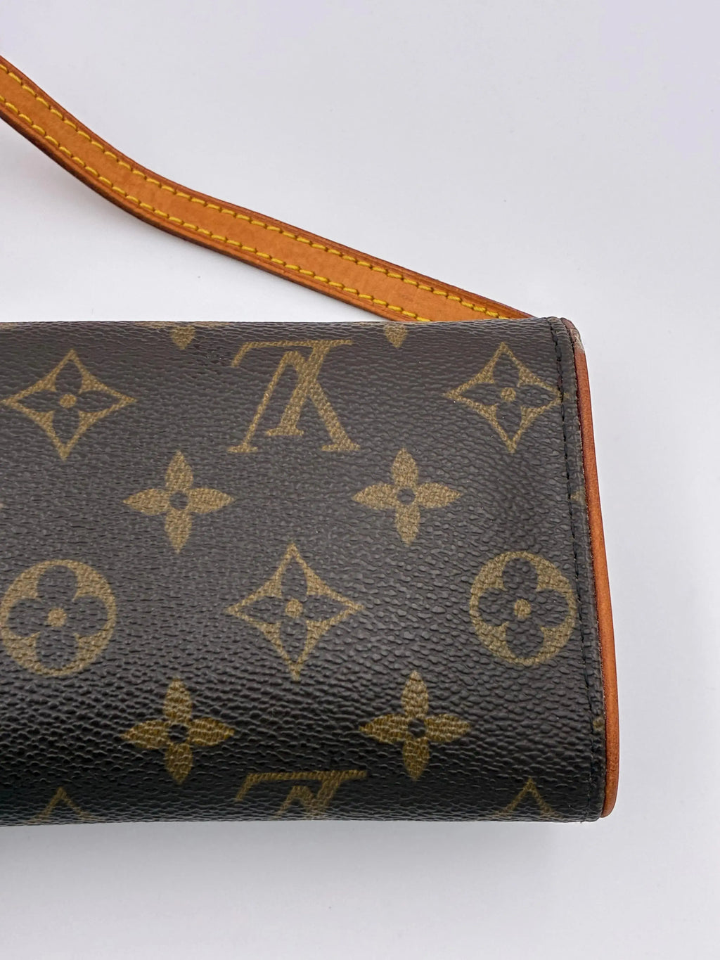Preloved | Louis Vuitton Monogram Crossbody Pochette Twin PM Louis Vuitton