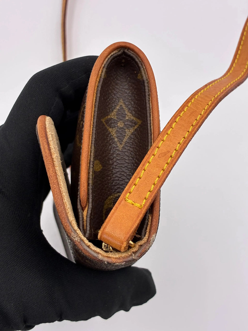 Preloved | Louis Vuitton Monogram Crossbody Pochette Twin PM Louis Vuitton