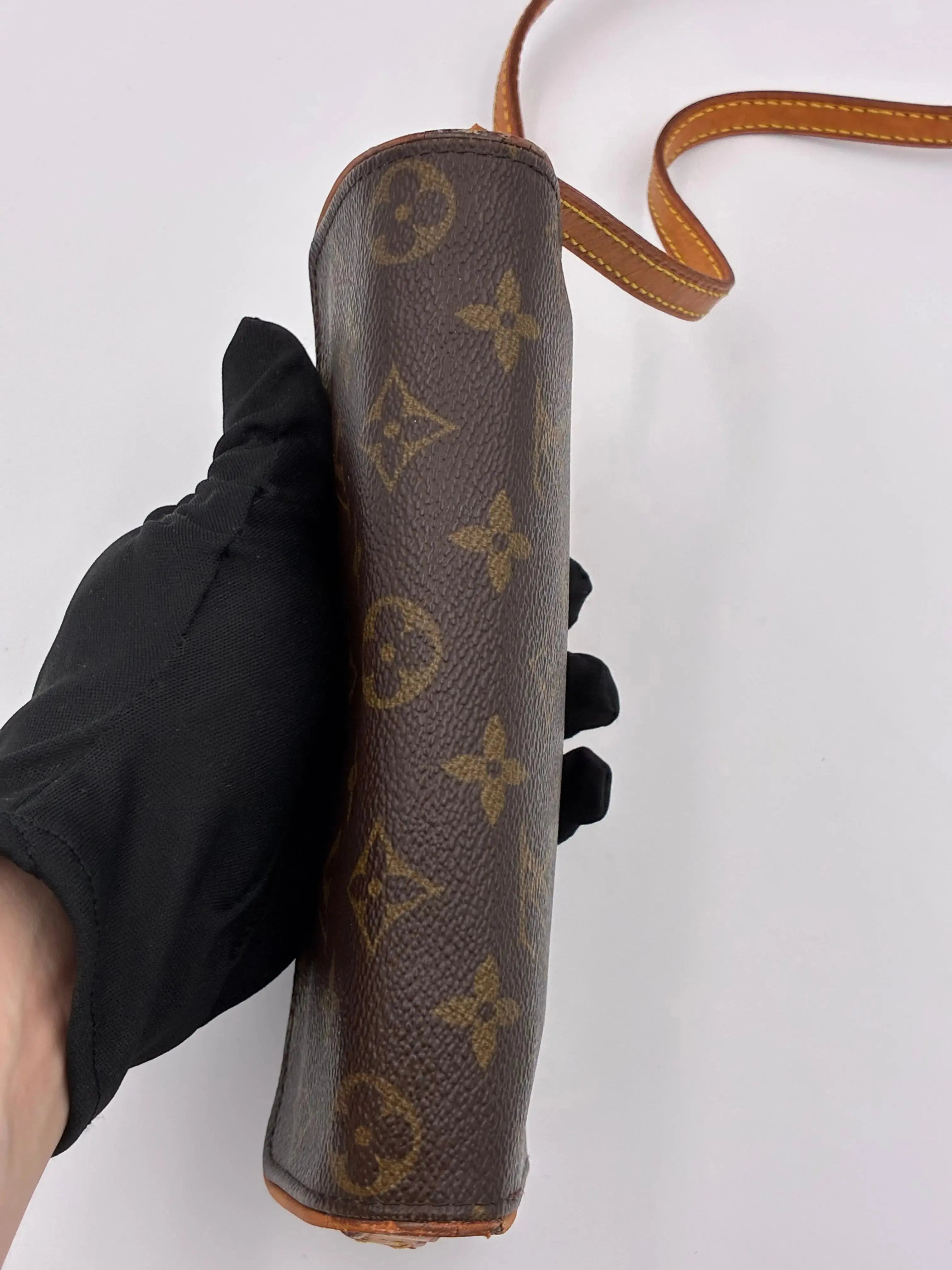 Preloved | Louis Vuitton Monogram Crossbody Pochette Twin PM Louis Vuitton