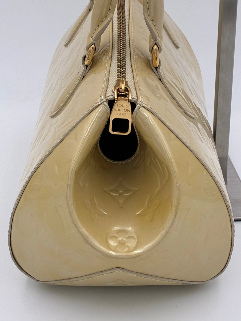 Preloved | Louis Vuitton Monogram Vernis Sherwood PM Håndtaske i Beige Louis Vuitton