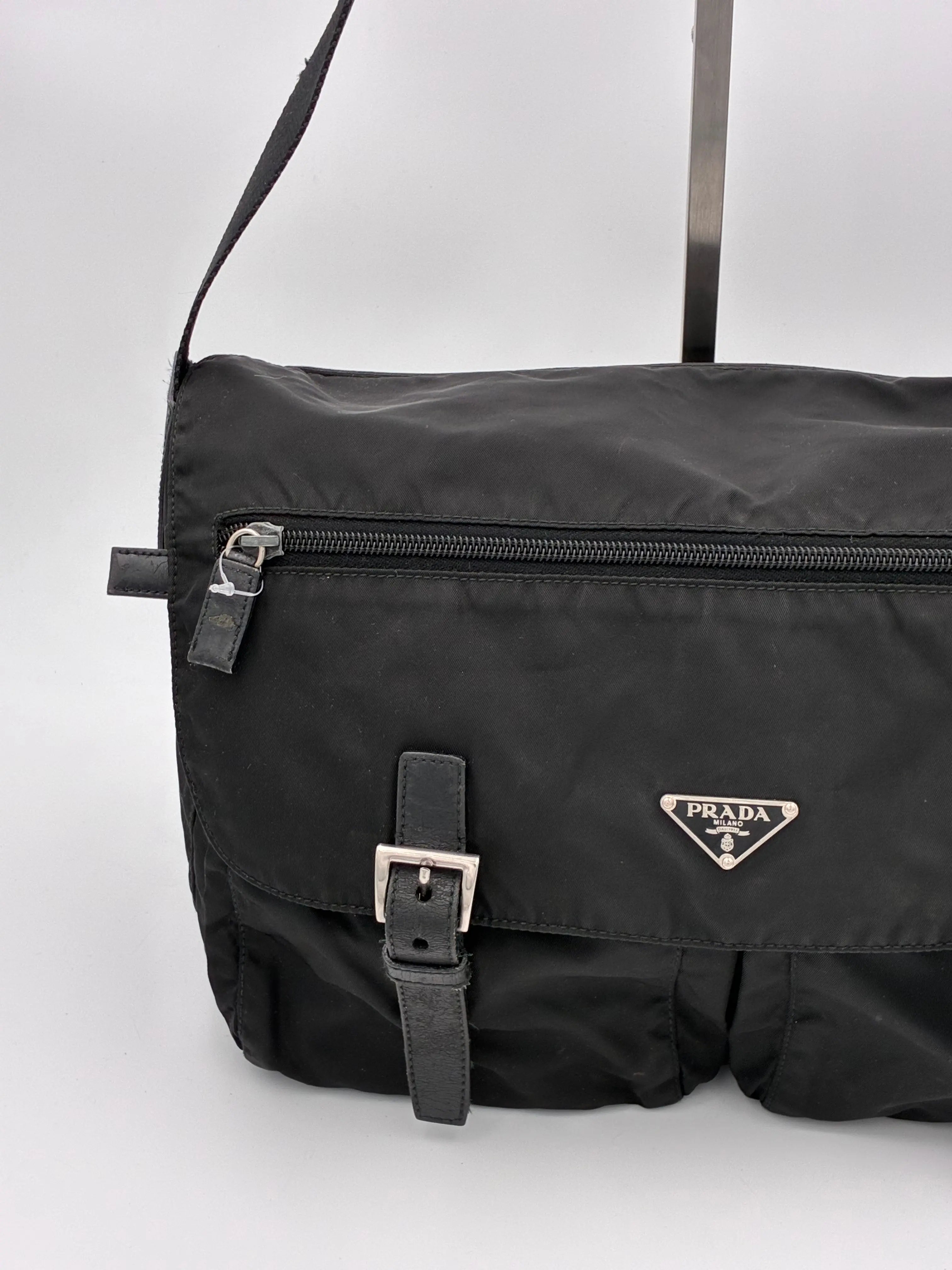 (11174_0418) PRADA Nylon Messenger Crossbody Sort (PERSONLIG TASKE) Prada