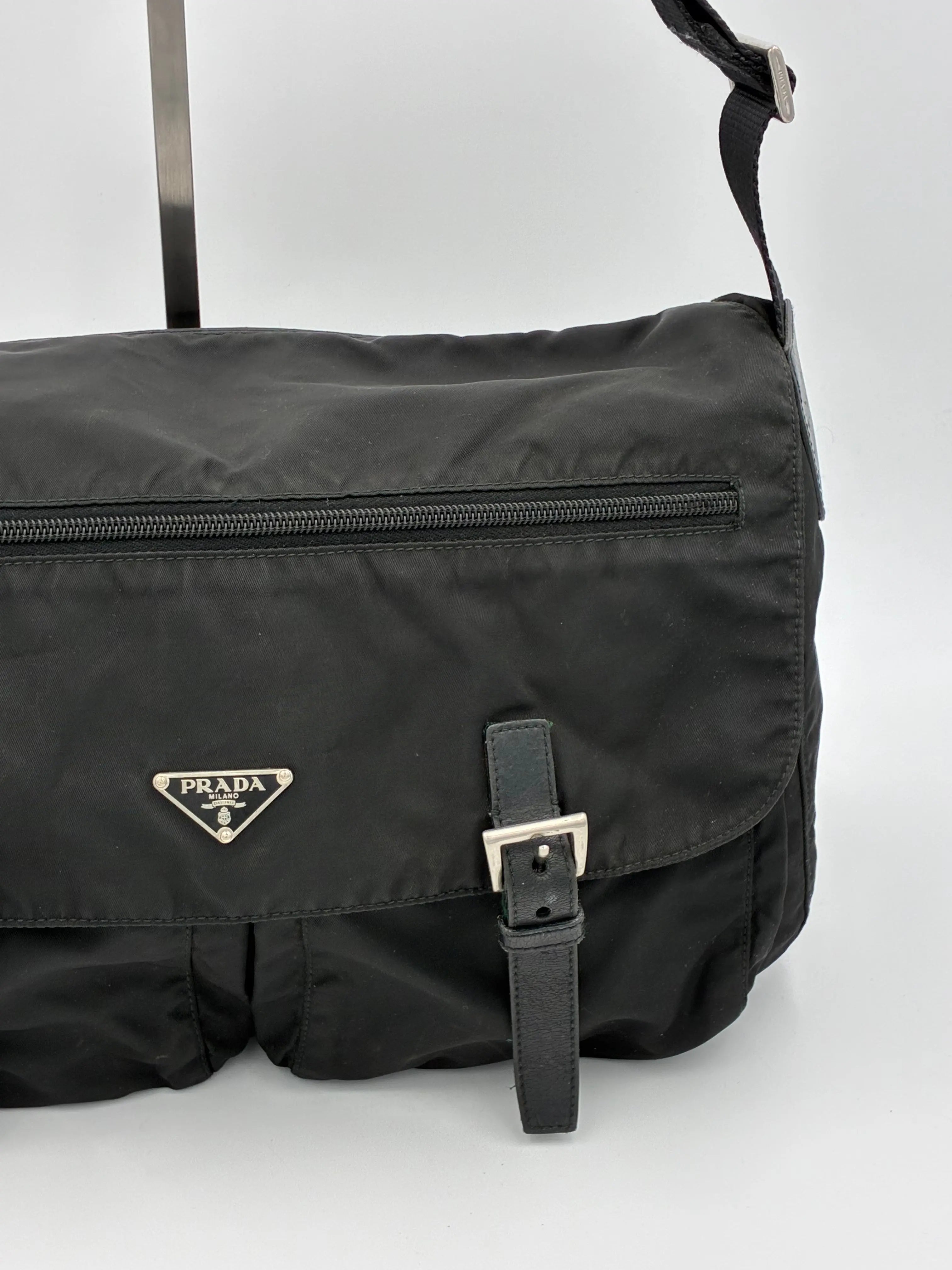 (11174_0418) PRADA Nylon Messenger Crossbody Sort (PERSONLIG TASKE) Prada