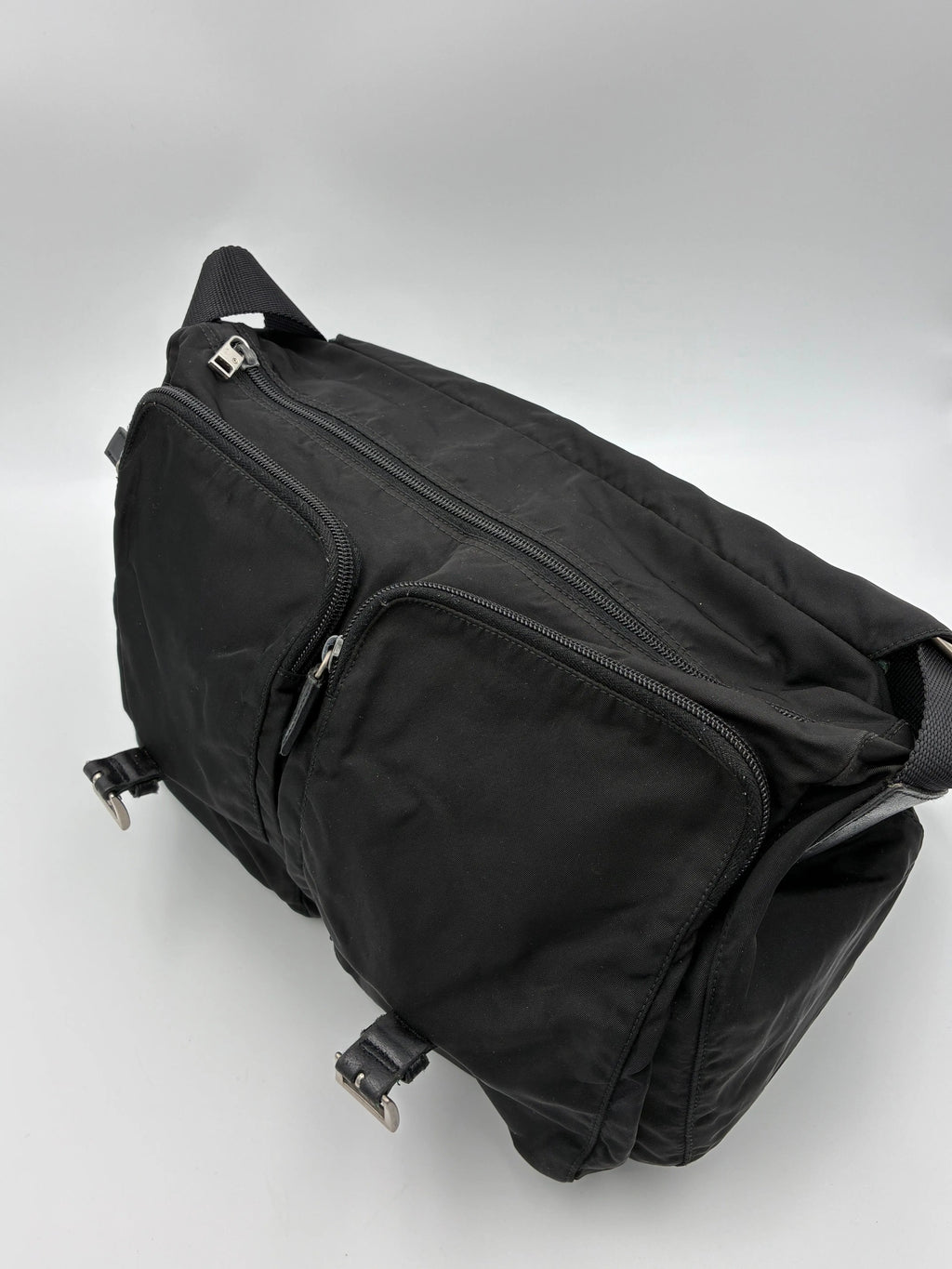 (11174_0418) PRADA Nylon Messenger Crossbody Sort (PERSONLIG TASKE) Prada