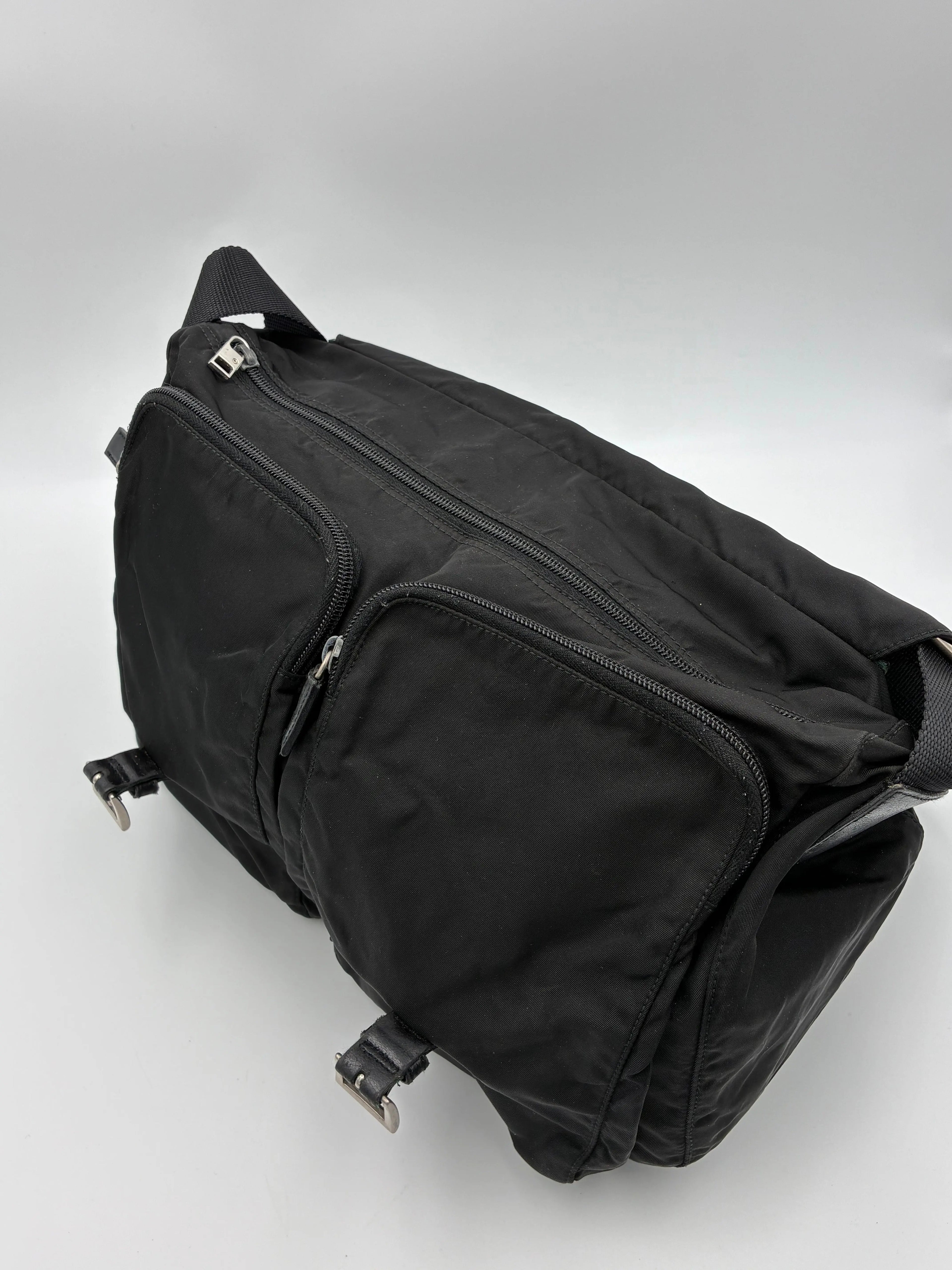 (11174_0418) PRADA Nylon Messenger Crossbody Sort (PERSONLIG TASKE) Prada