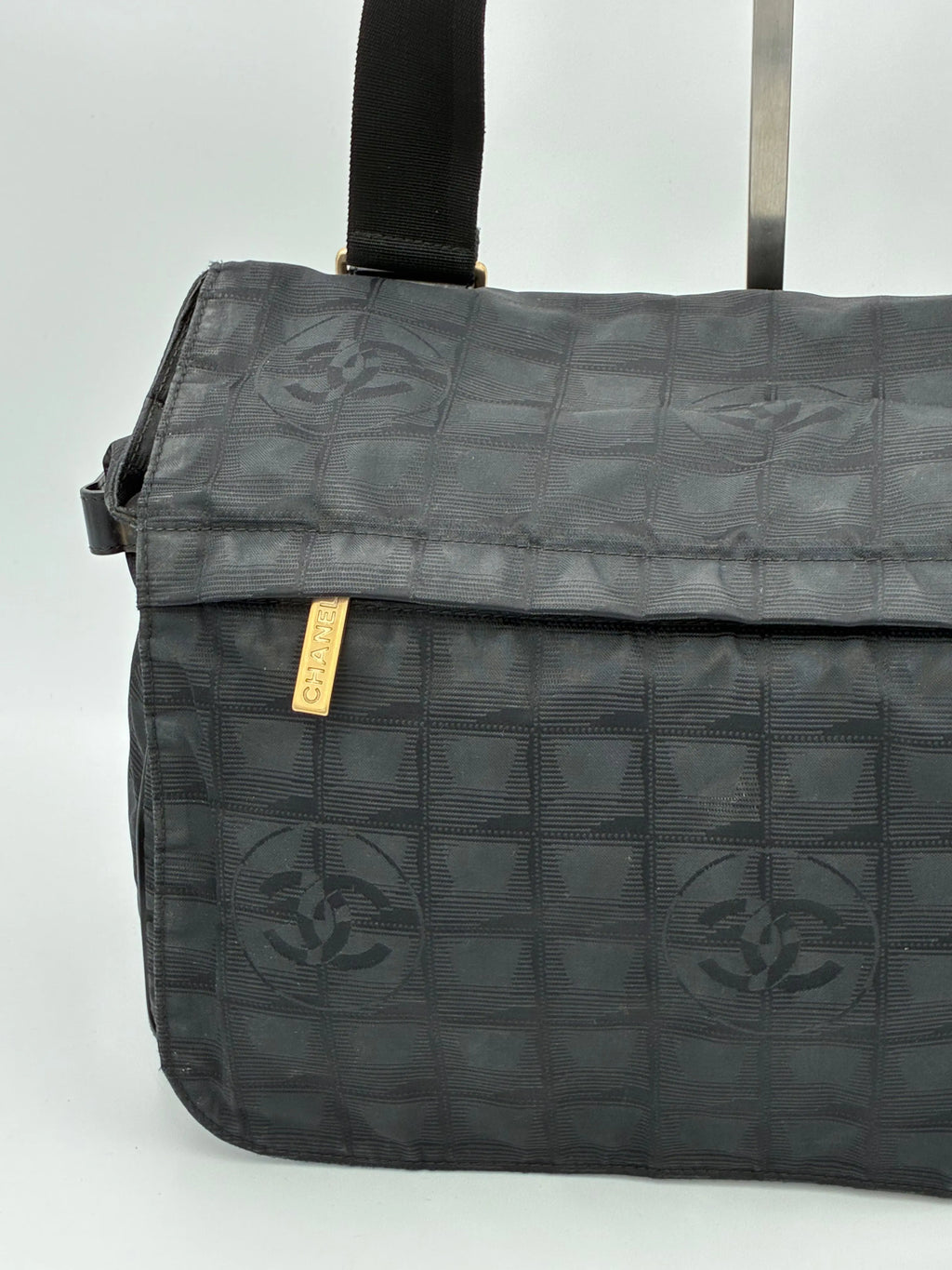 (11172_0023) CHANEL New Travel Line Crossbody Sort (PERSONLIG TASKE) Chanel