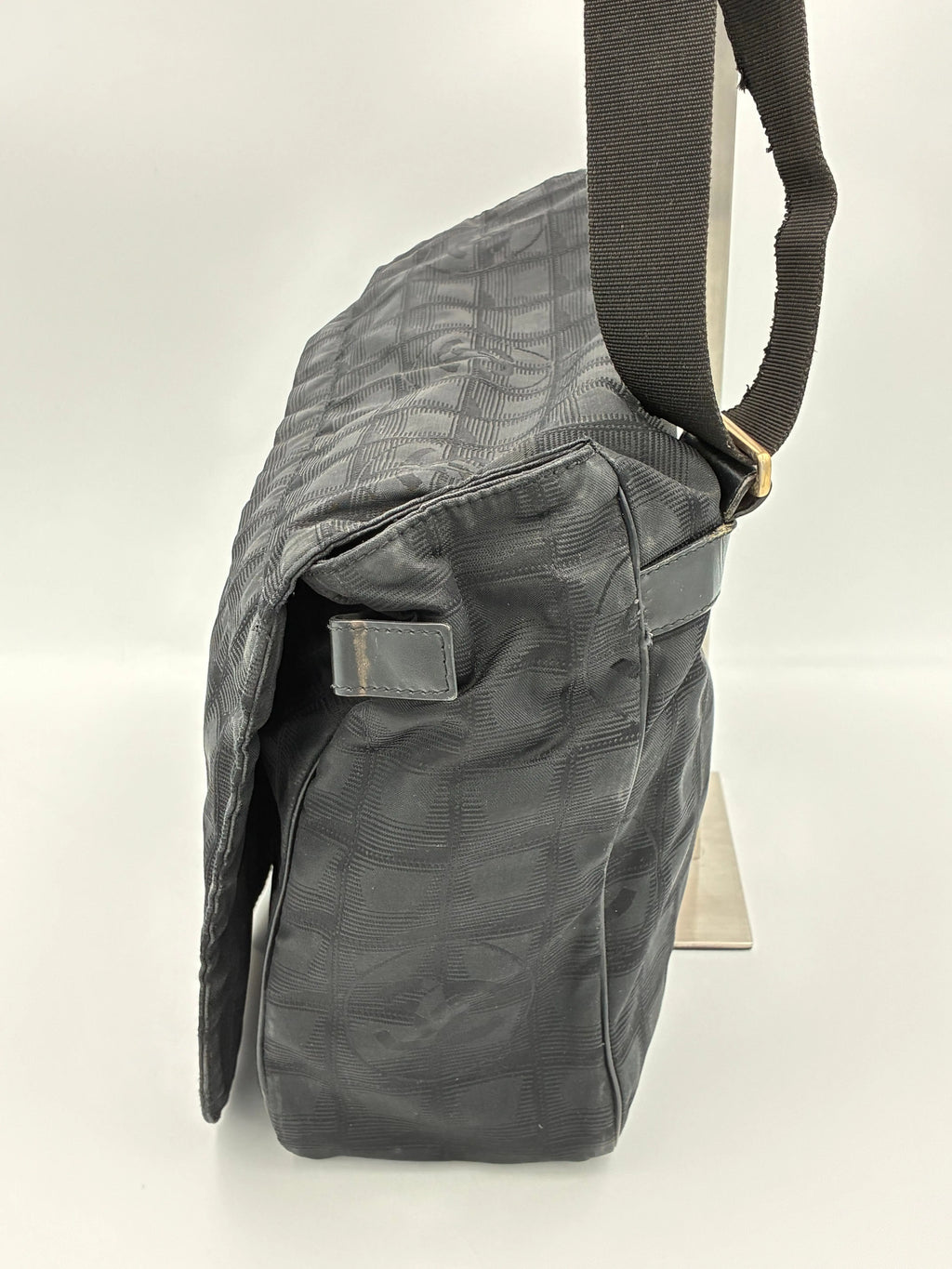 (11172_0023) CHANEL New Travel Line Crossbody Sort (PERSONLIG TASKE) Chanel