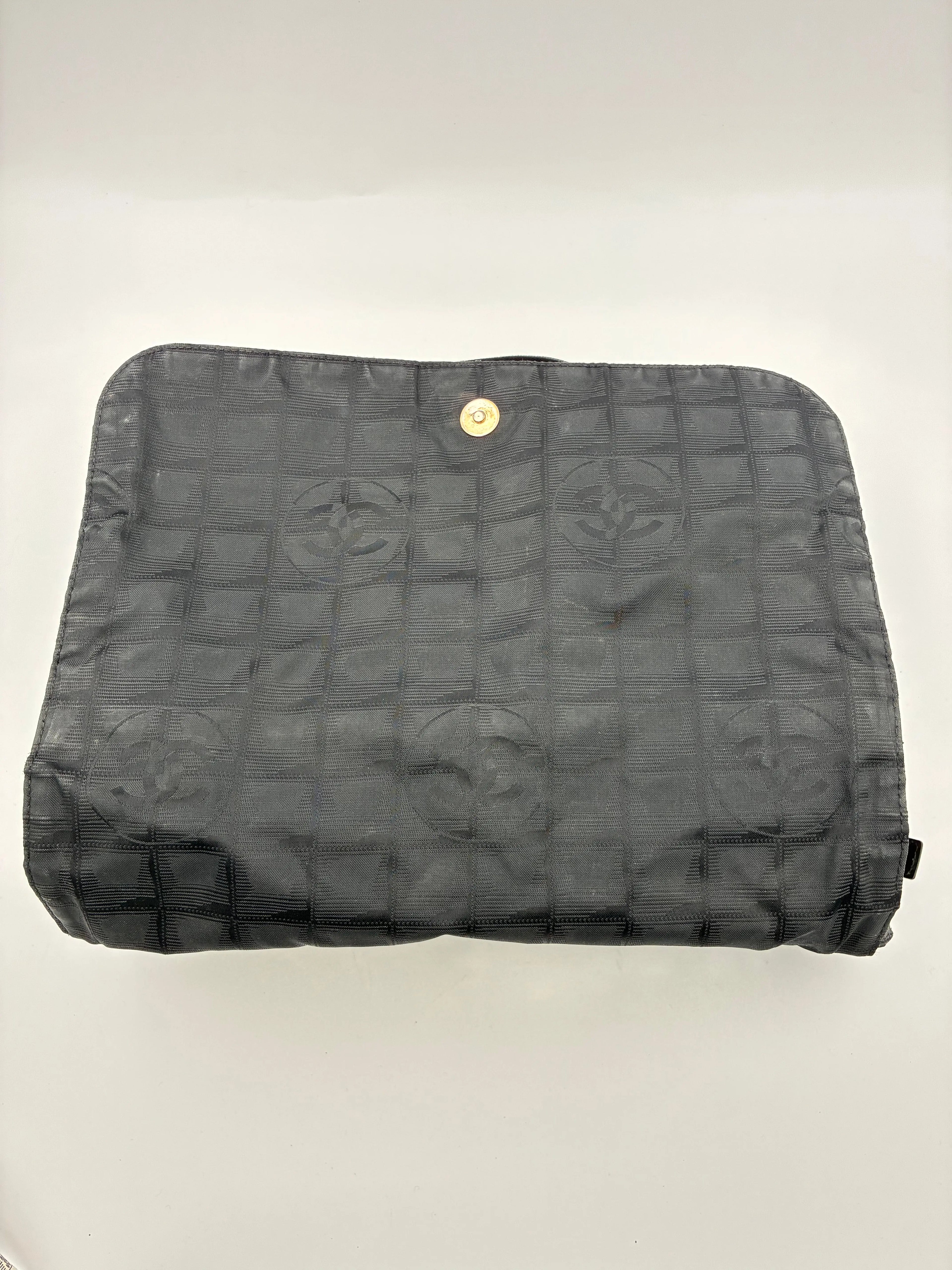 (11172_0023) CHANEL New Travel Line Crossbody Sort (PERSONLIG TASKE) Chanel