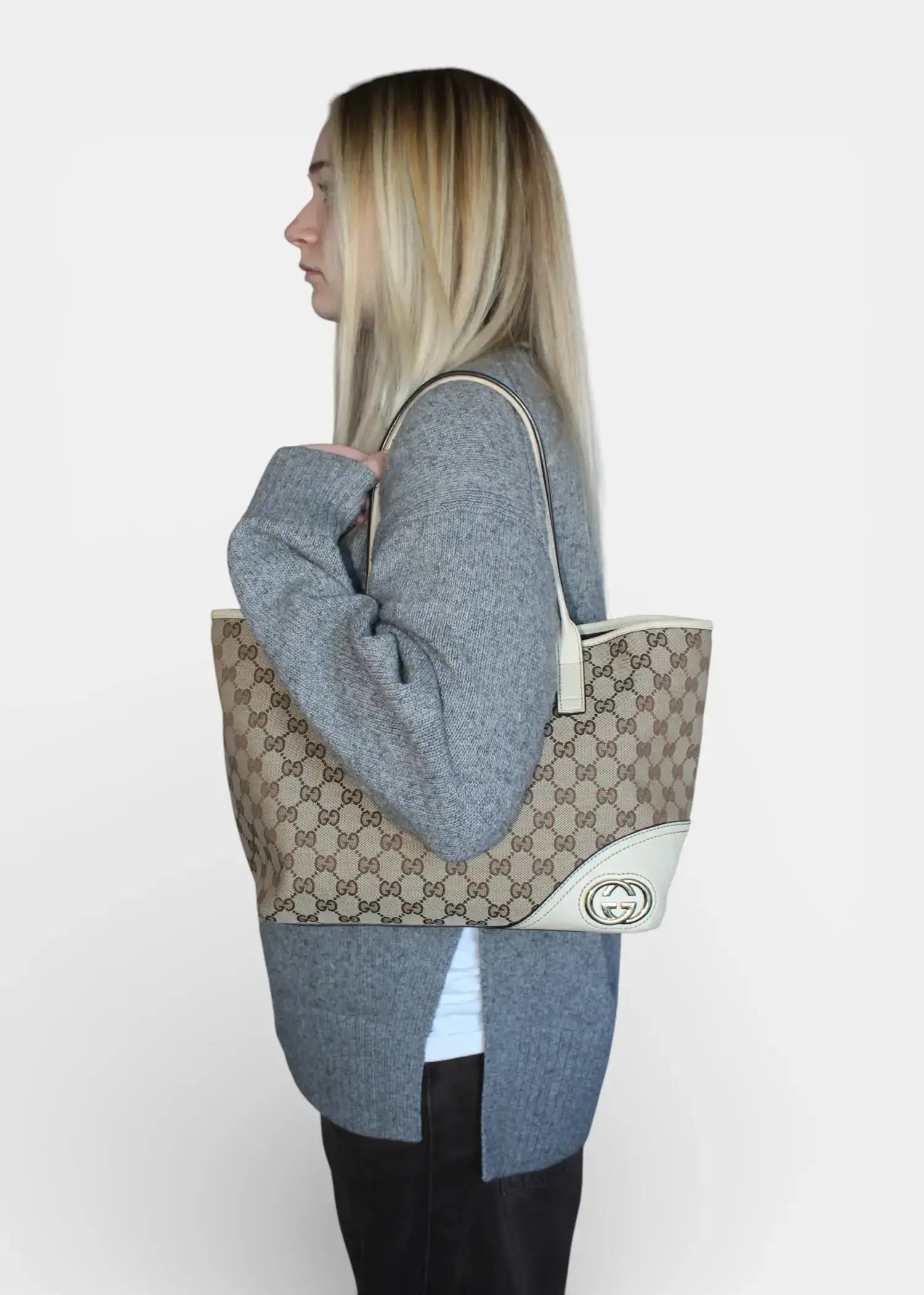 Preloved | Gucci GG Monogram Totebag i Brun med Guld Hardware Gucci