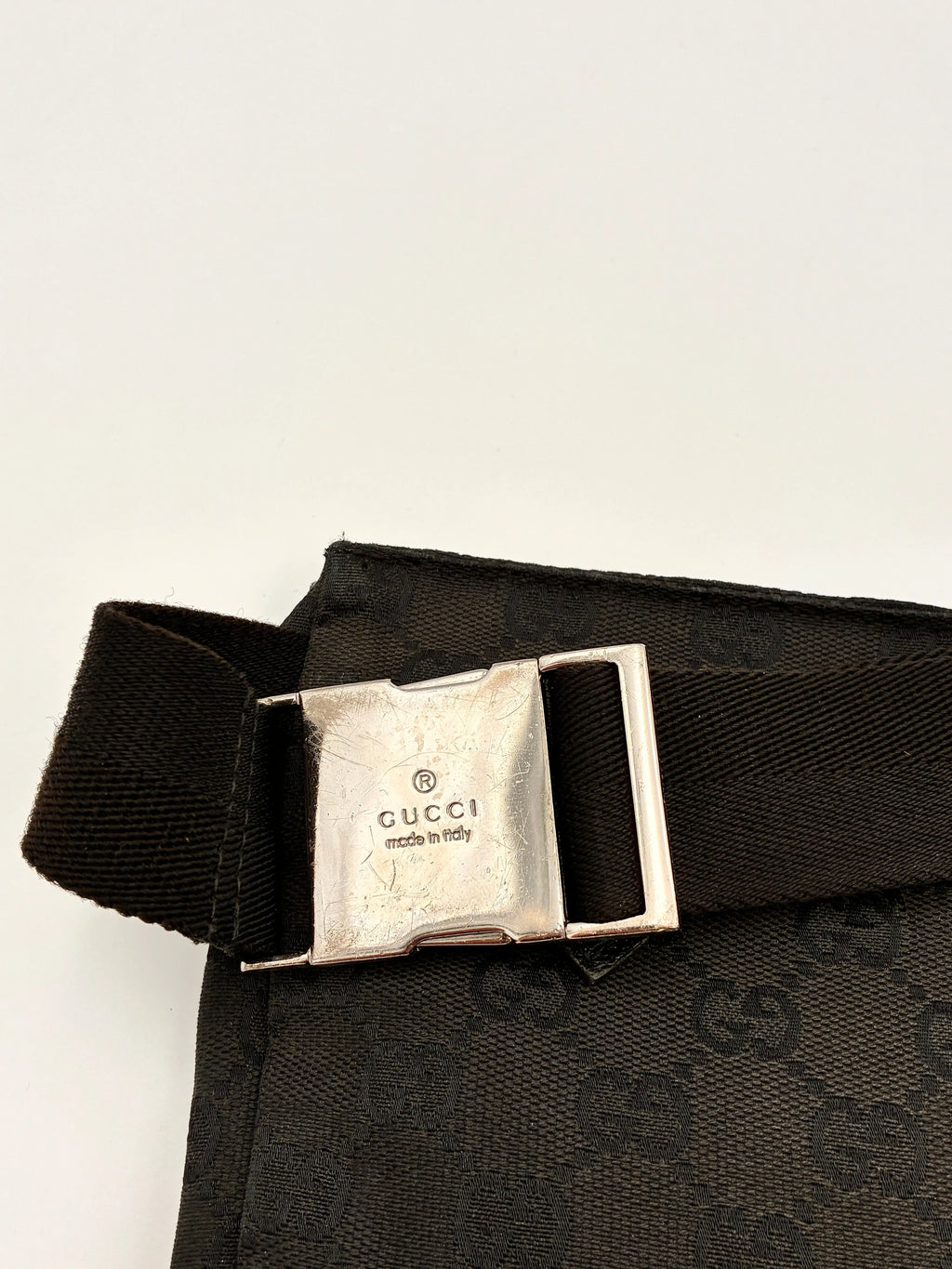 Preloved | Gucci Monogram Bæltetaske i Sort Canvas 3 Gucci