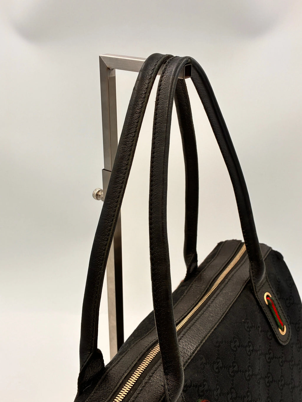 Preloved | Gucci Monogram Princy Skuldertaske i Sort Canvas m. Grøn & Rød Sløjfe Gucci