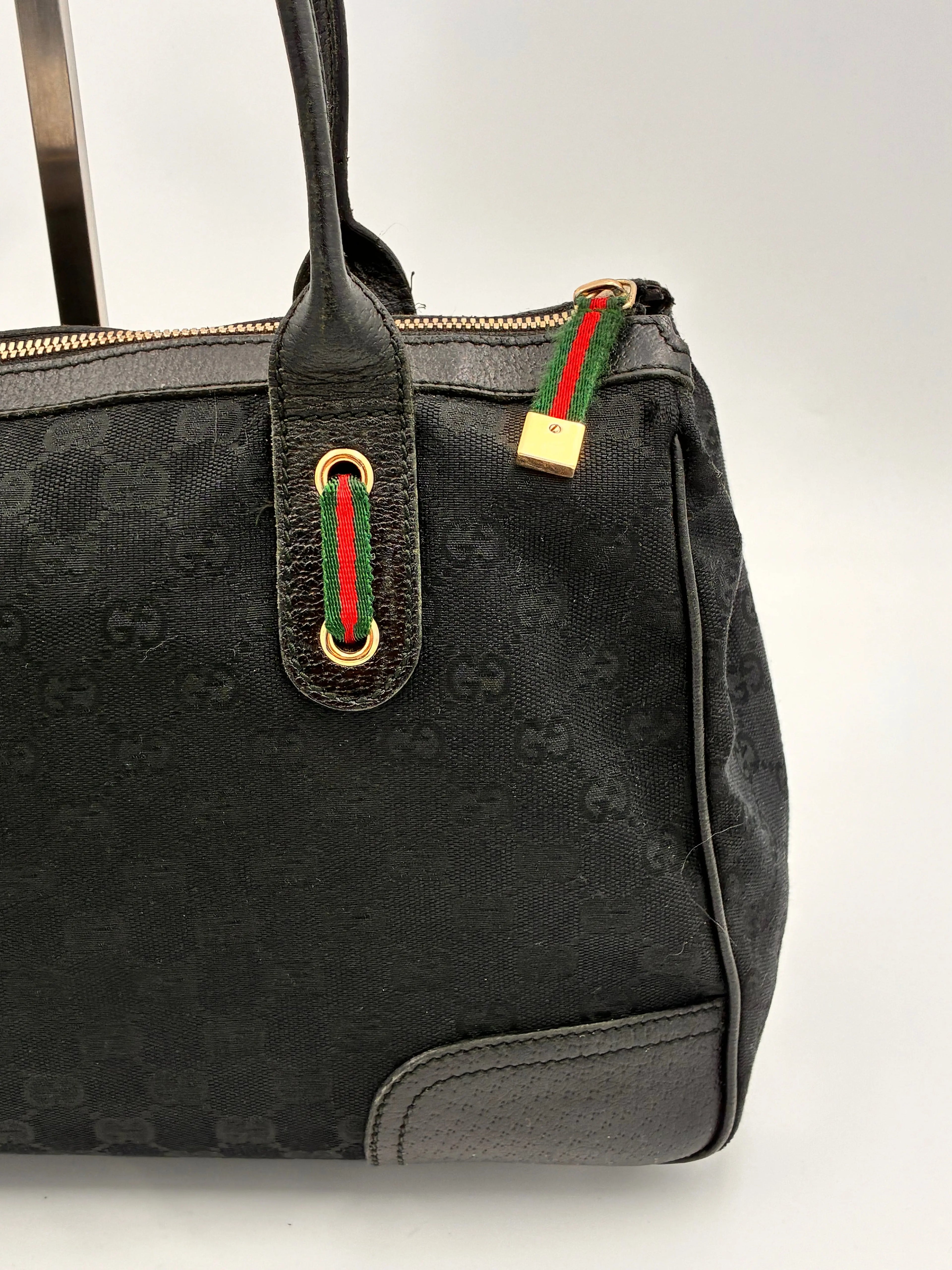 Preloved | Gucci Monogram Princy Skuldertaske i Sort Canvas m. Grøn & Rød Sløjfe Gucci