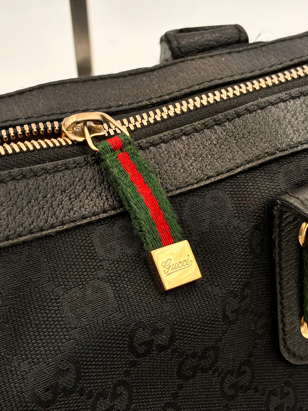 Preloved | Gucci Monogram Princy Skuldertaske i Sort Canvas m. Grøn & Rød Sløjfe Gucci