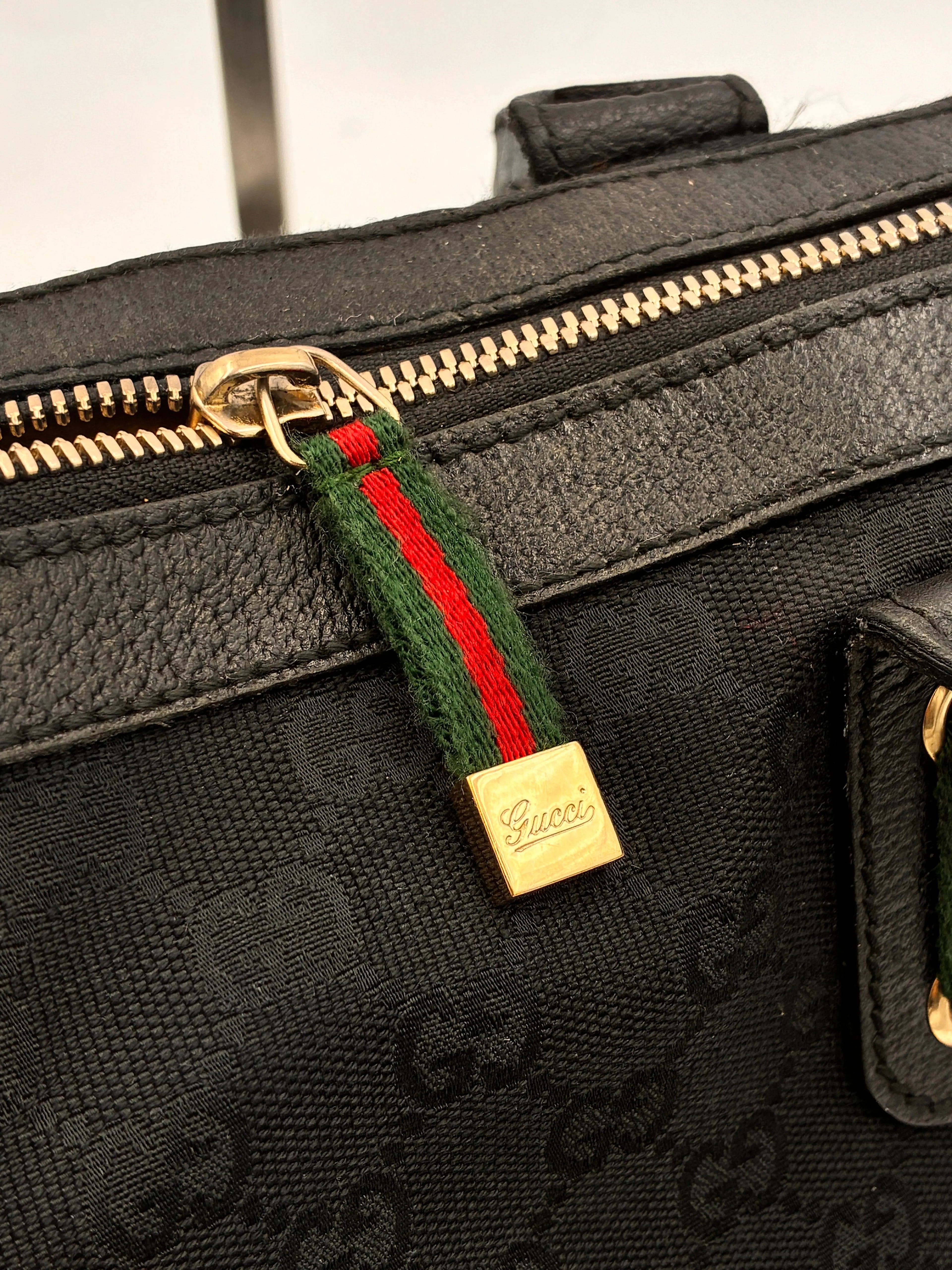 Preloved | Gucci Monogram Princy Skuldertaske i Sort Canvas m. Grøn & Rød Sløjfe Gucci