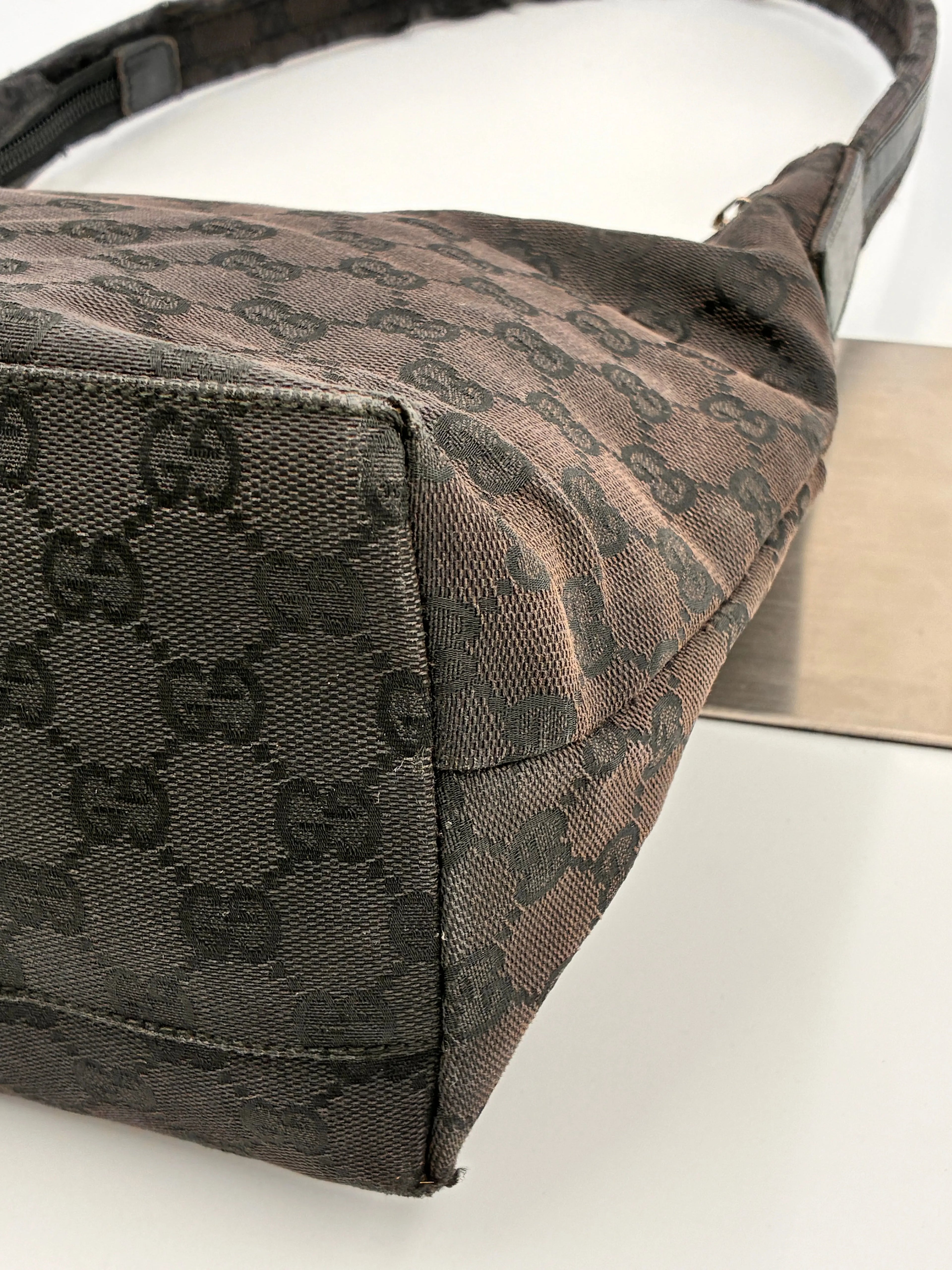 Preloved | Gucci Monogram Hobo Skuldertaske i Sort Canvas 2 Gucci