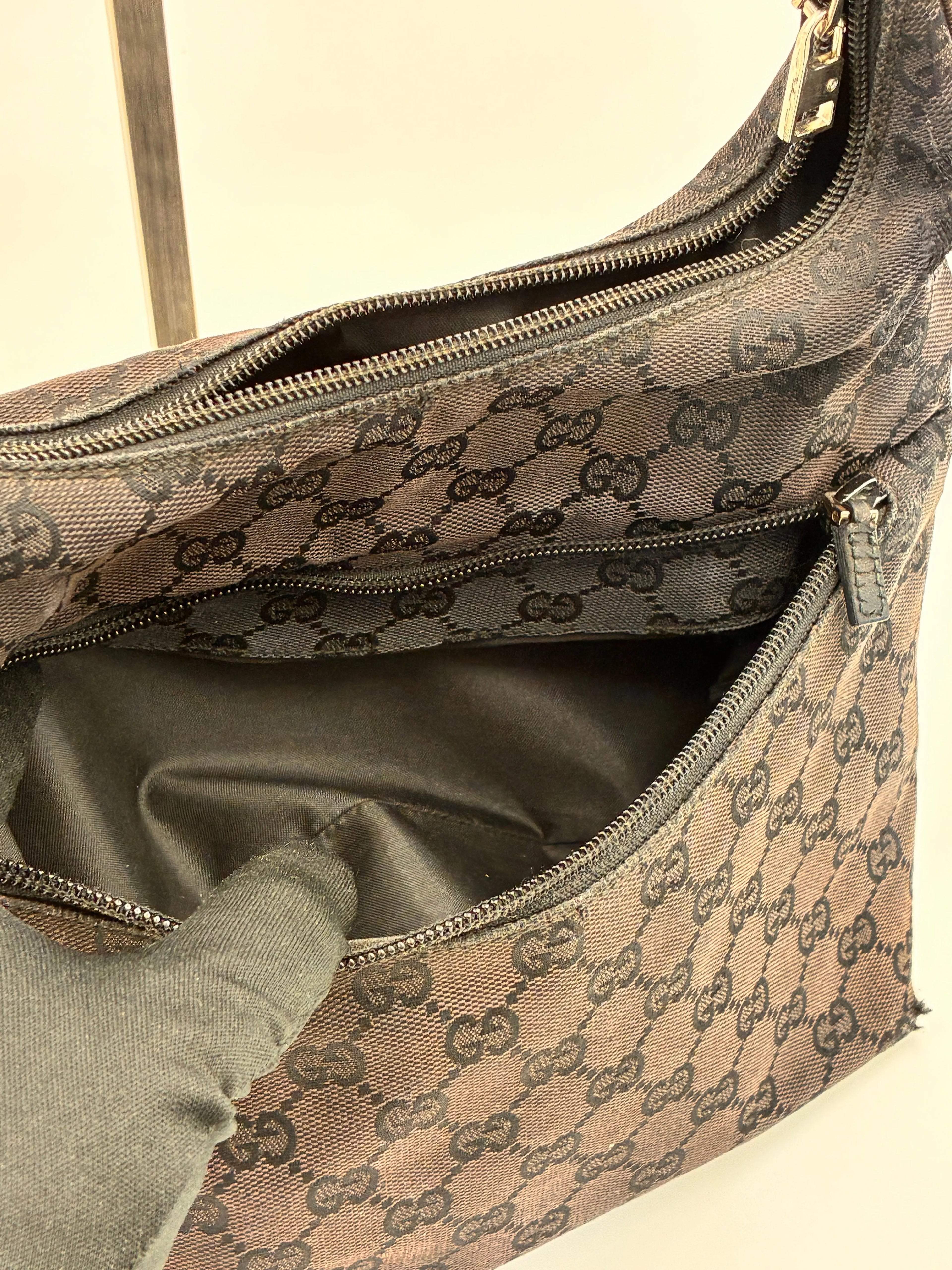 Preloved | Gucci Monogram Hobo Skuldertaske i Sort Canvas 2 Gucci