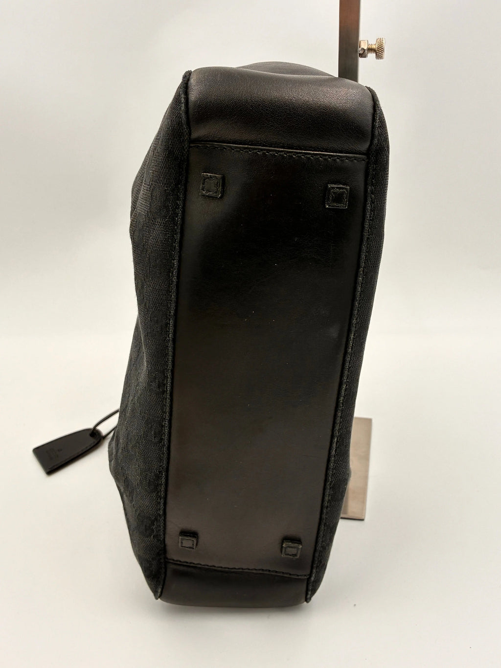 Preloved | Gucci Monogram Håndtaskte i Sort Canvas Gucci