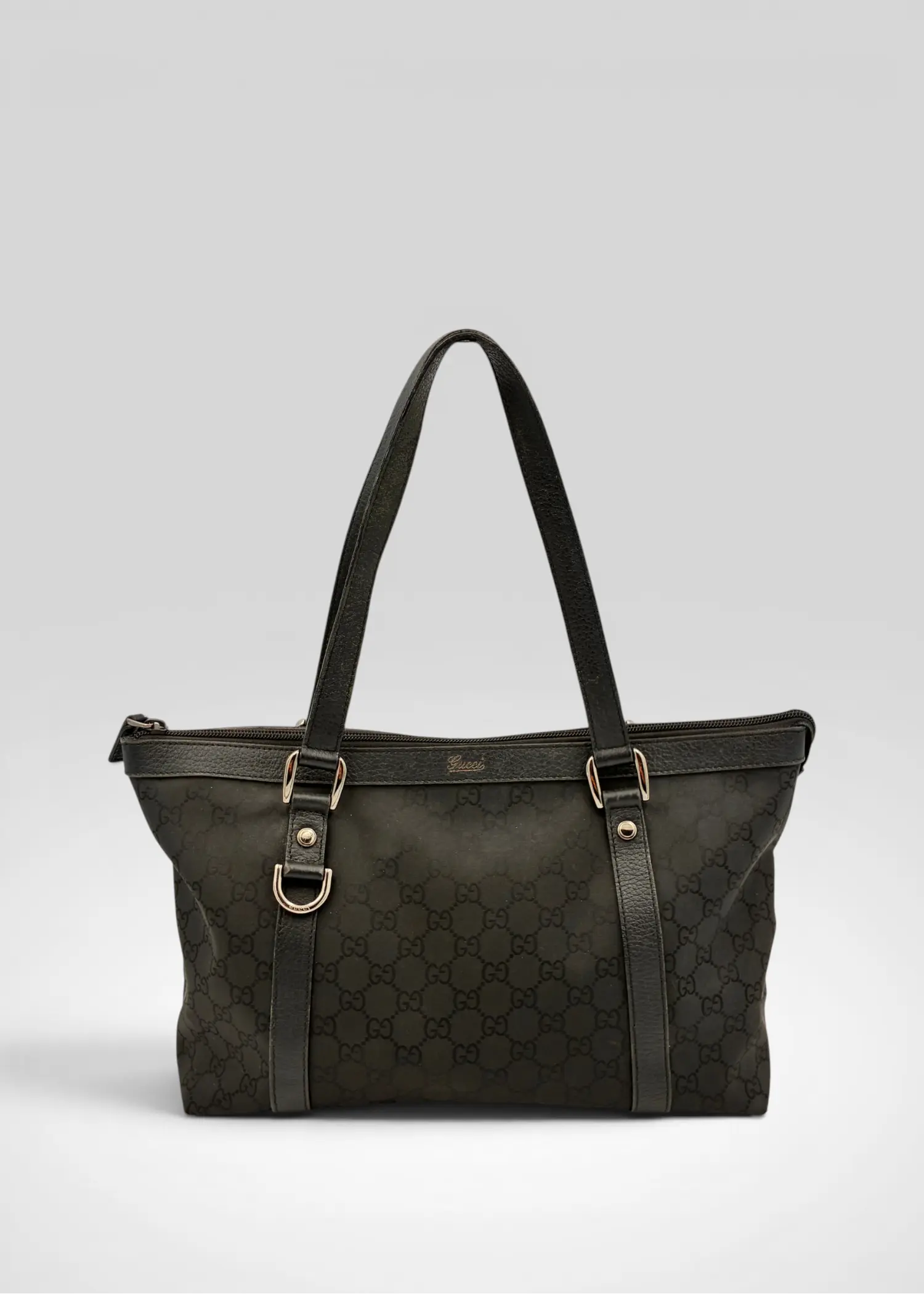 Preloved | Gucci Monogram Abbey Skuldertaske i Sort Canvas Gucci