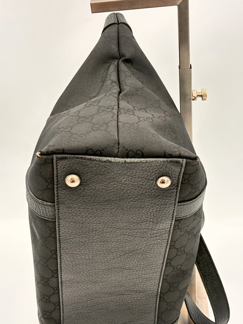 Preloved | Gucci Monogram Abbey Skuldertaske i Sort Canvas Gucci