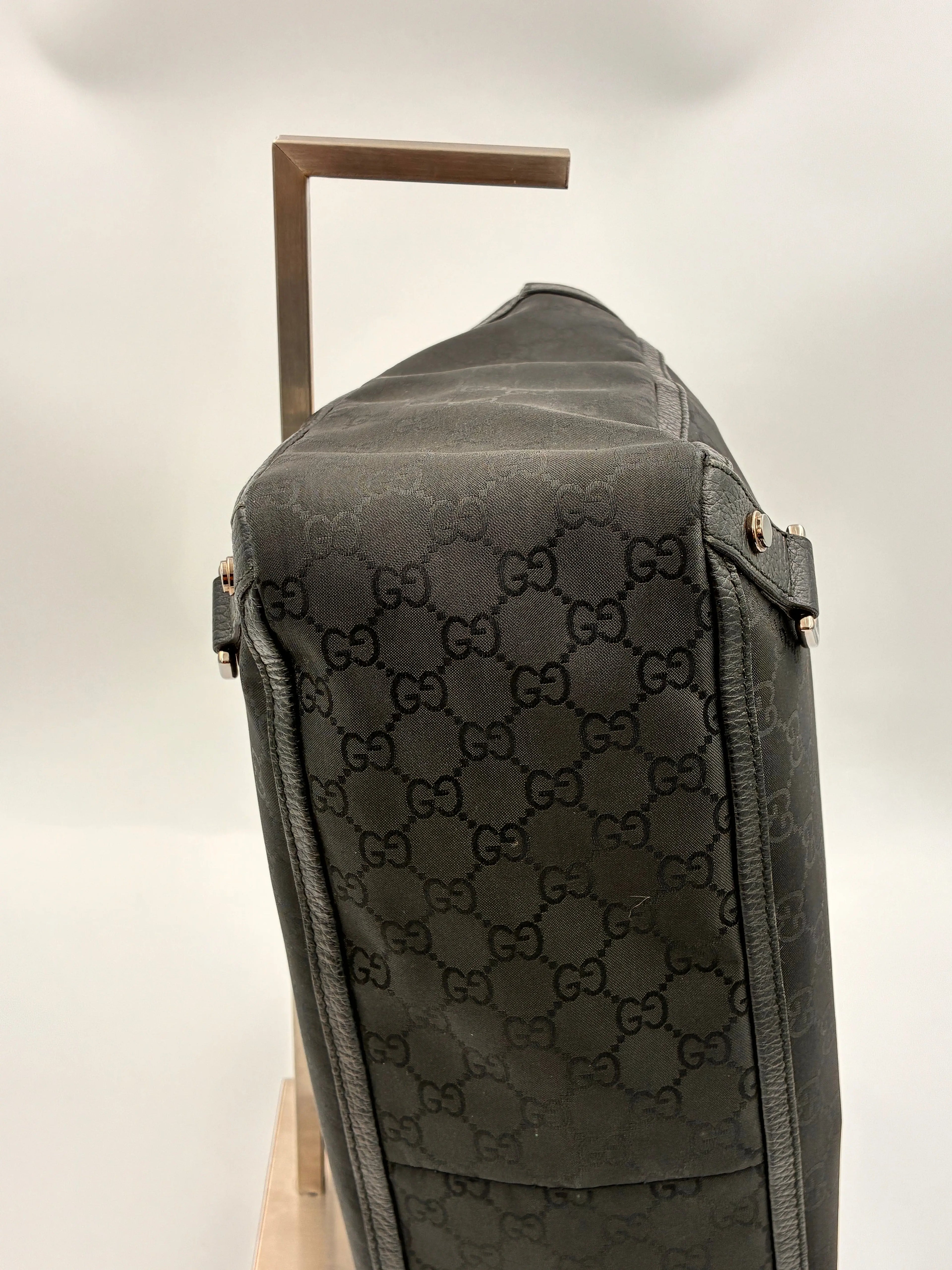 Preloved | Gucci Monogram Abbey D-ring Skuldertaske i Sort Canvas Gucci