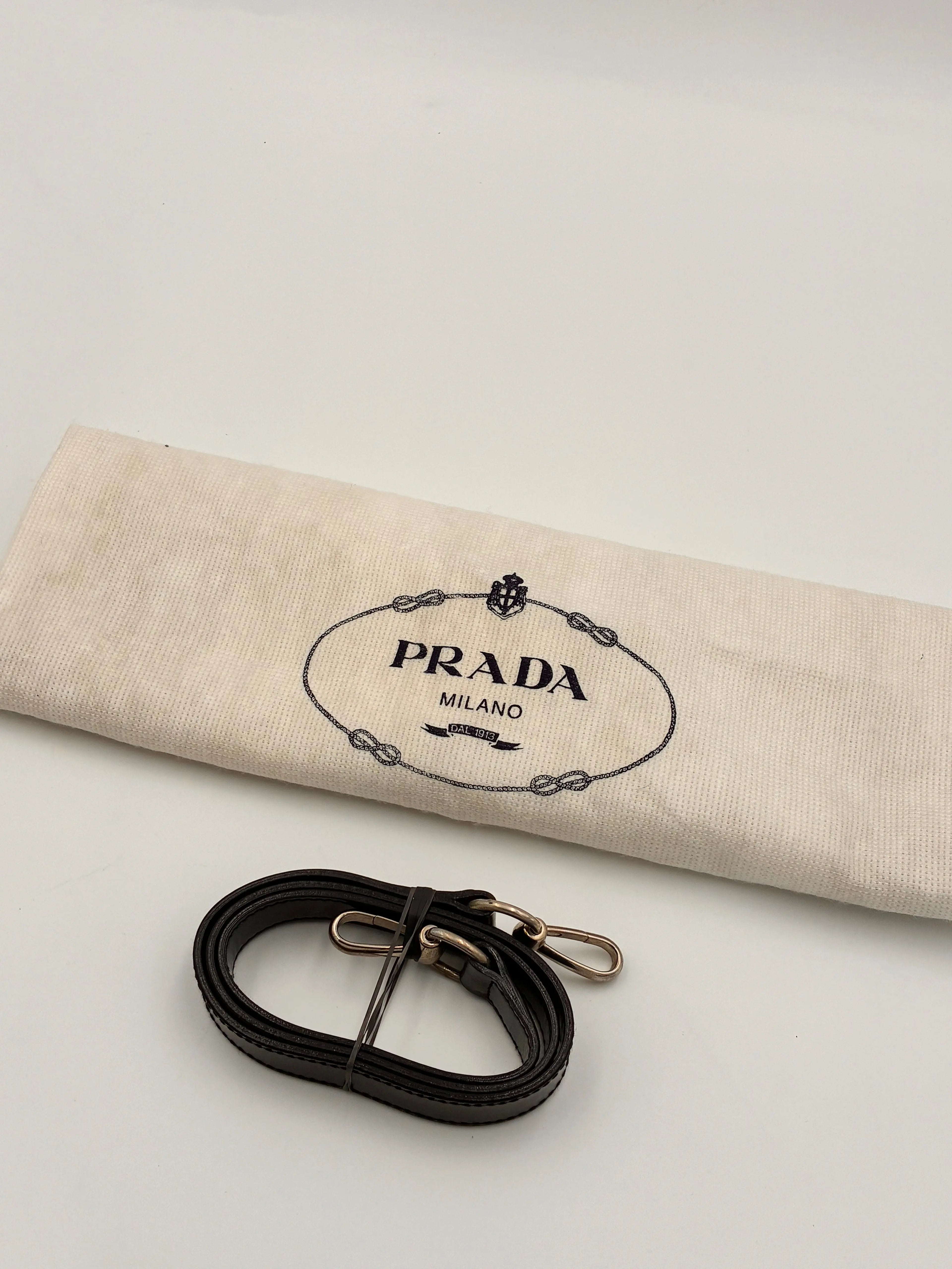 Preloved | Prada Håndtaske & Crossbody I Hvid & Sort Canvas Prada