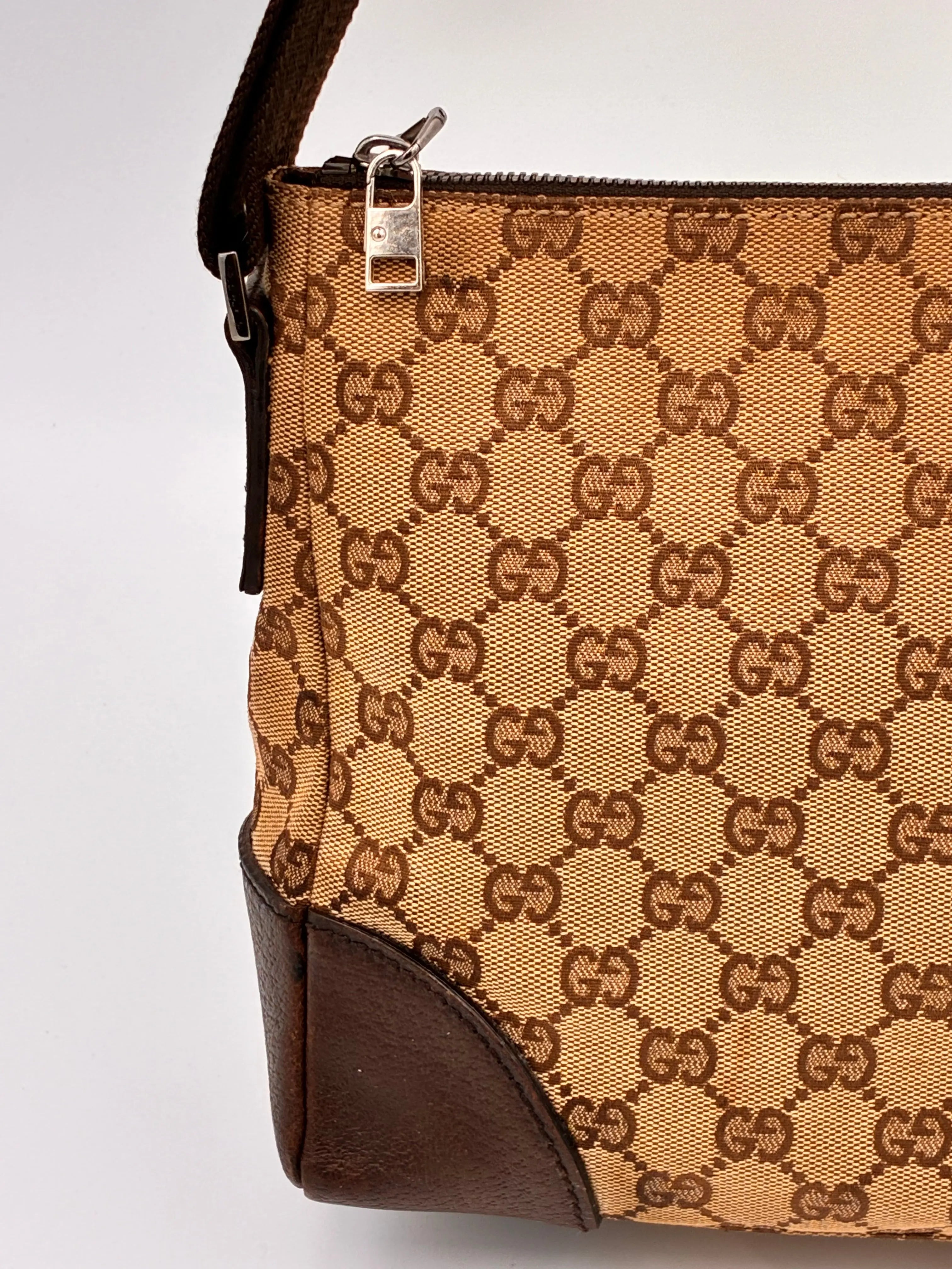 Preloved | Gucci Monogram Messenger Crossbody i Brun Canvas 2 Gucci