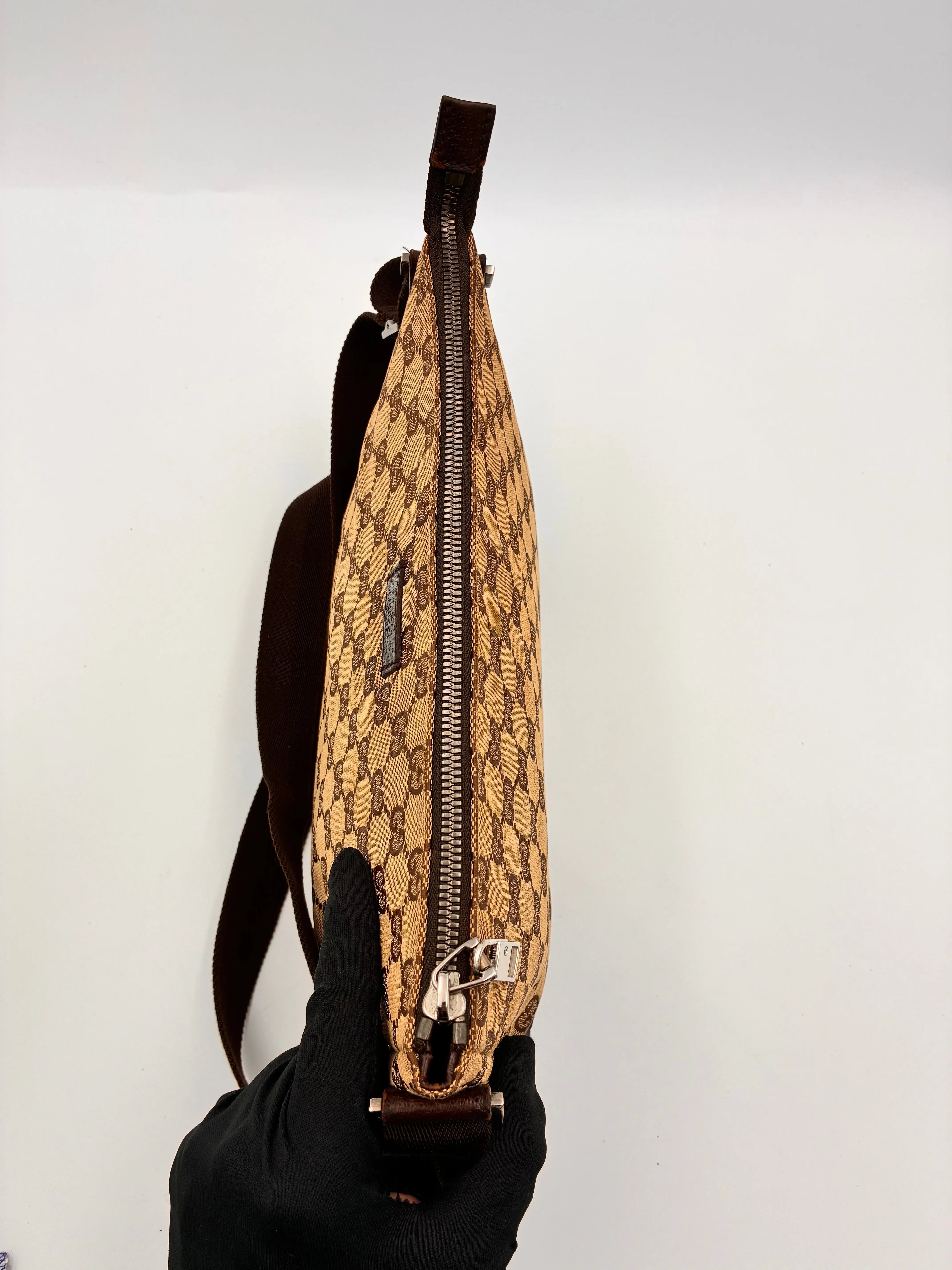 Preloved | Gucci Monogram Messenger Crossbody i Brun Canvas 2 Gucci