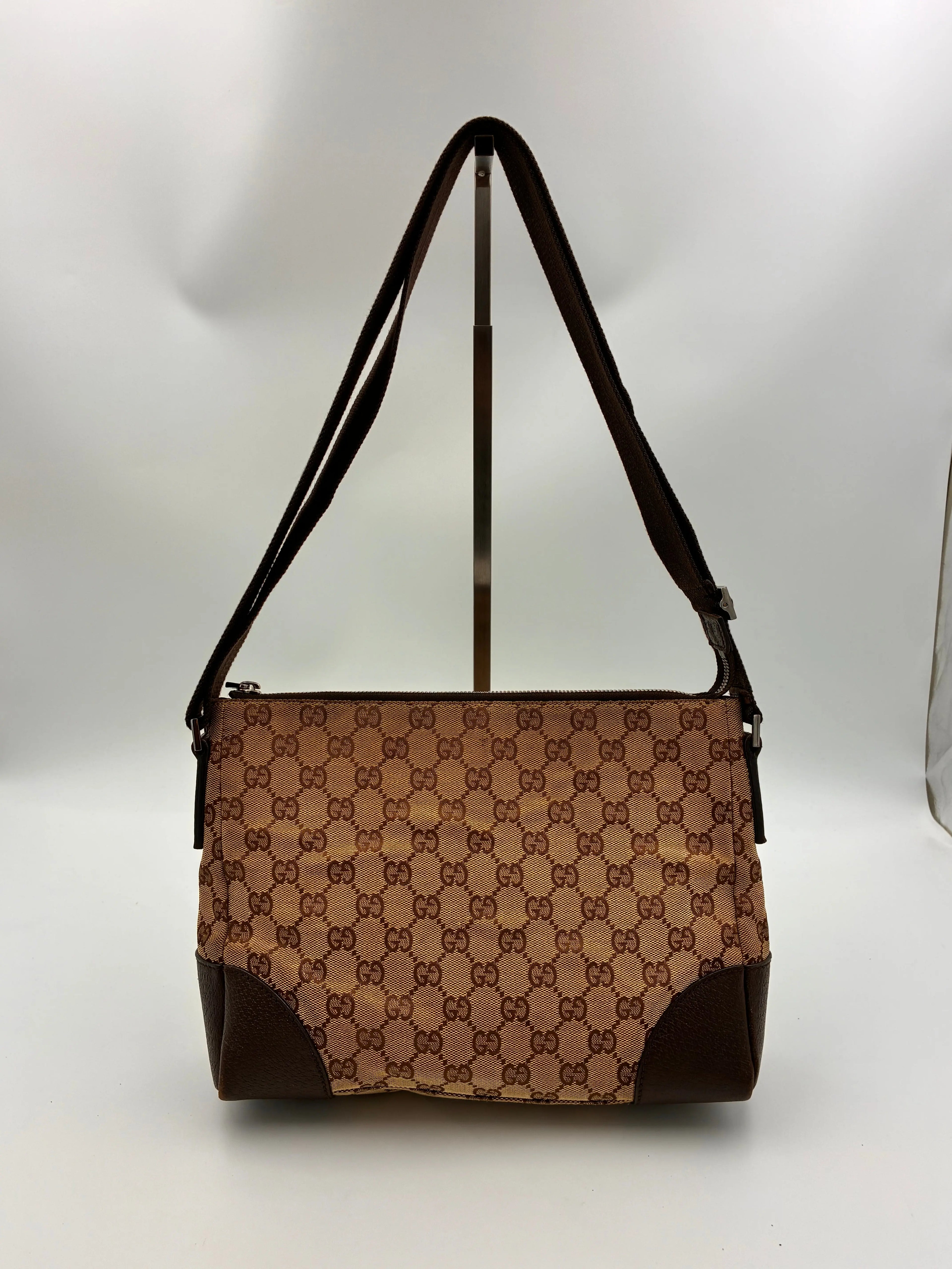 Preloved | Gucci Monogram Messenger Crossbody i Brun Canvas Gucci