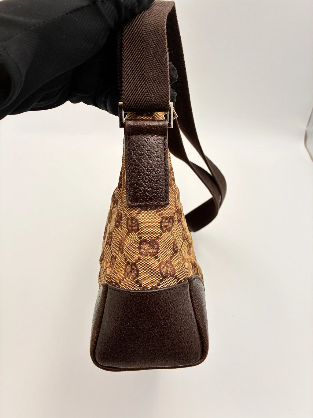 Preloved | Gucci Monogram Messenger Crossbody i Brun Canvas Gucci
