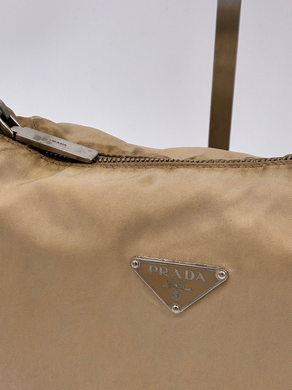 Preloved | Prada Nylon Skuldertaske i Beige Nylon Prada