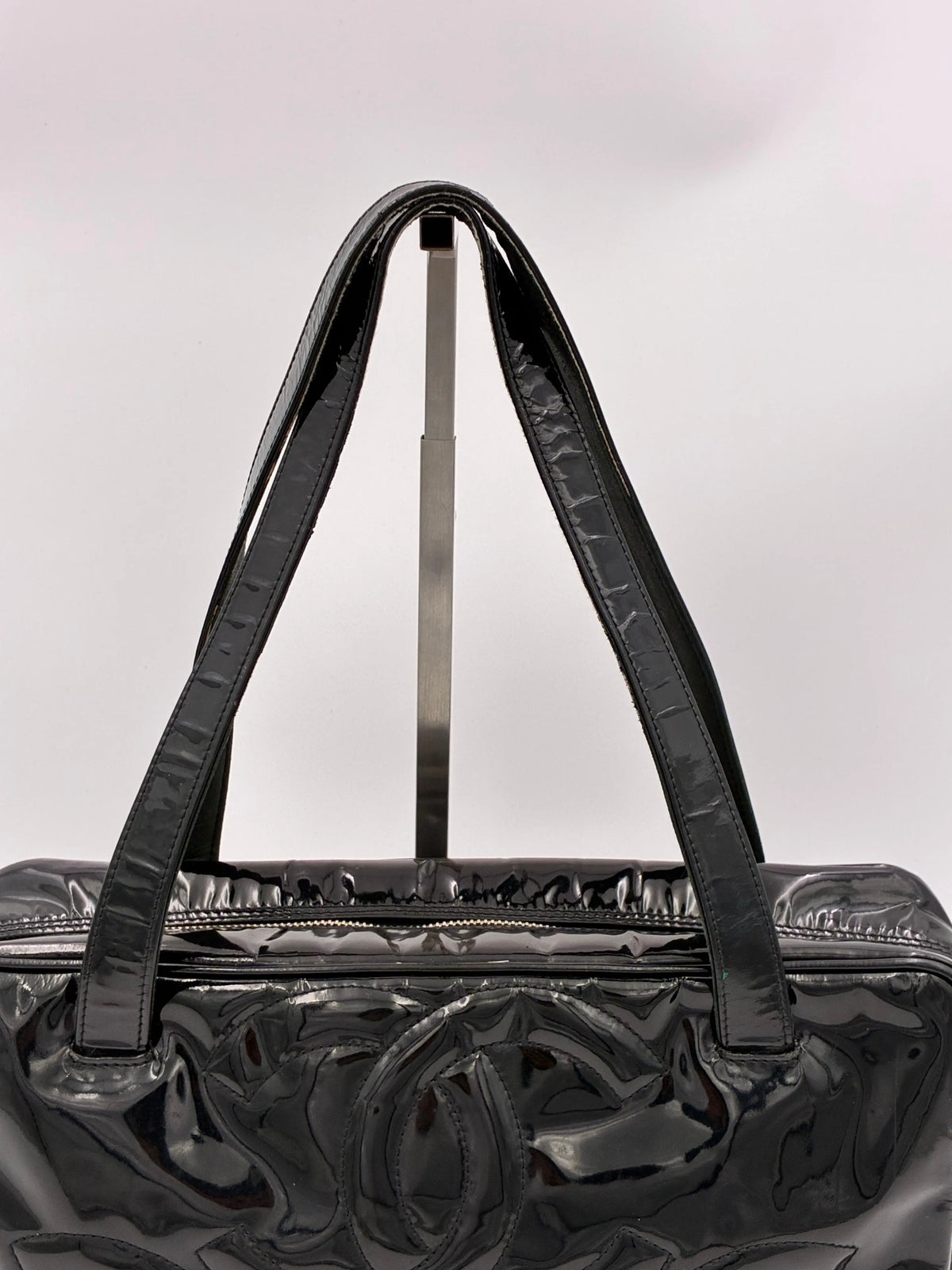 Preloved | Chanel Triple CC Håndtaske i Sort Laklæder Chanel