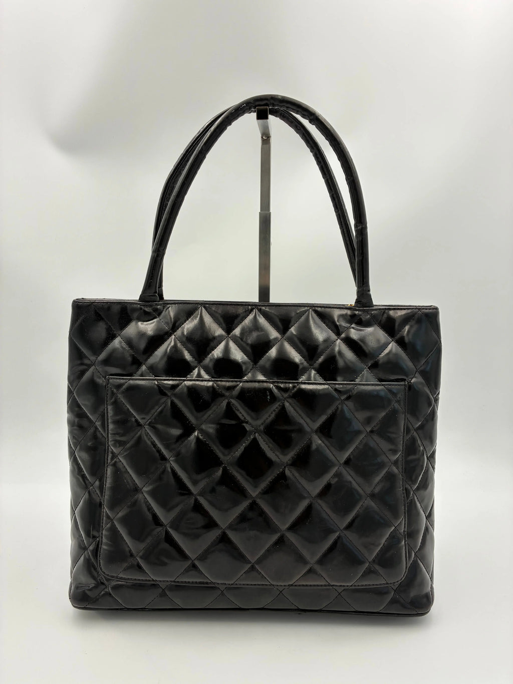 Preloved | Chanel Medallion Totebag Håndtaske i Sort Laklæder Chanel