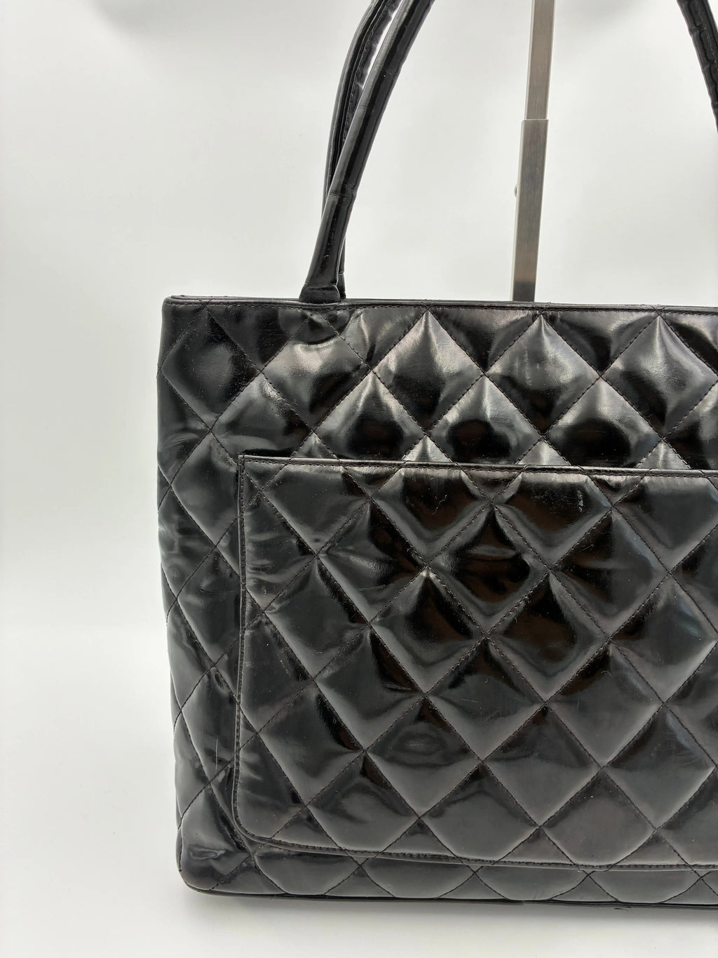 Preloved | Chanel Medallion Totebag Håndtaske i Sort Laklæder Chanel