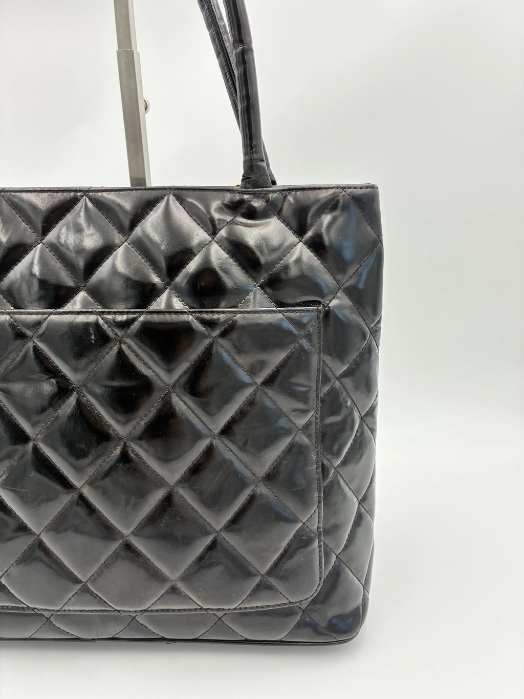 Preloved | Chanel Medallion Totebag Håndtaske i Sort Laklæder Chanel