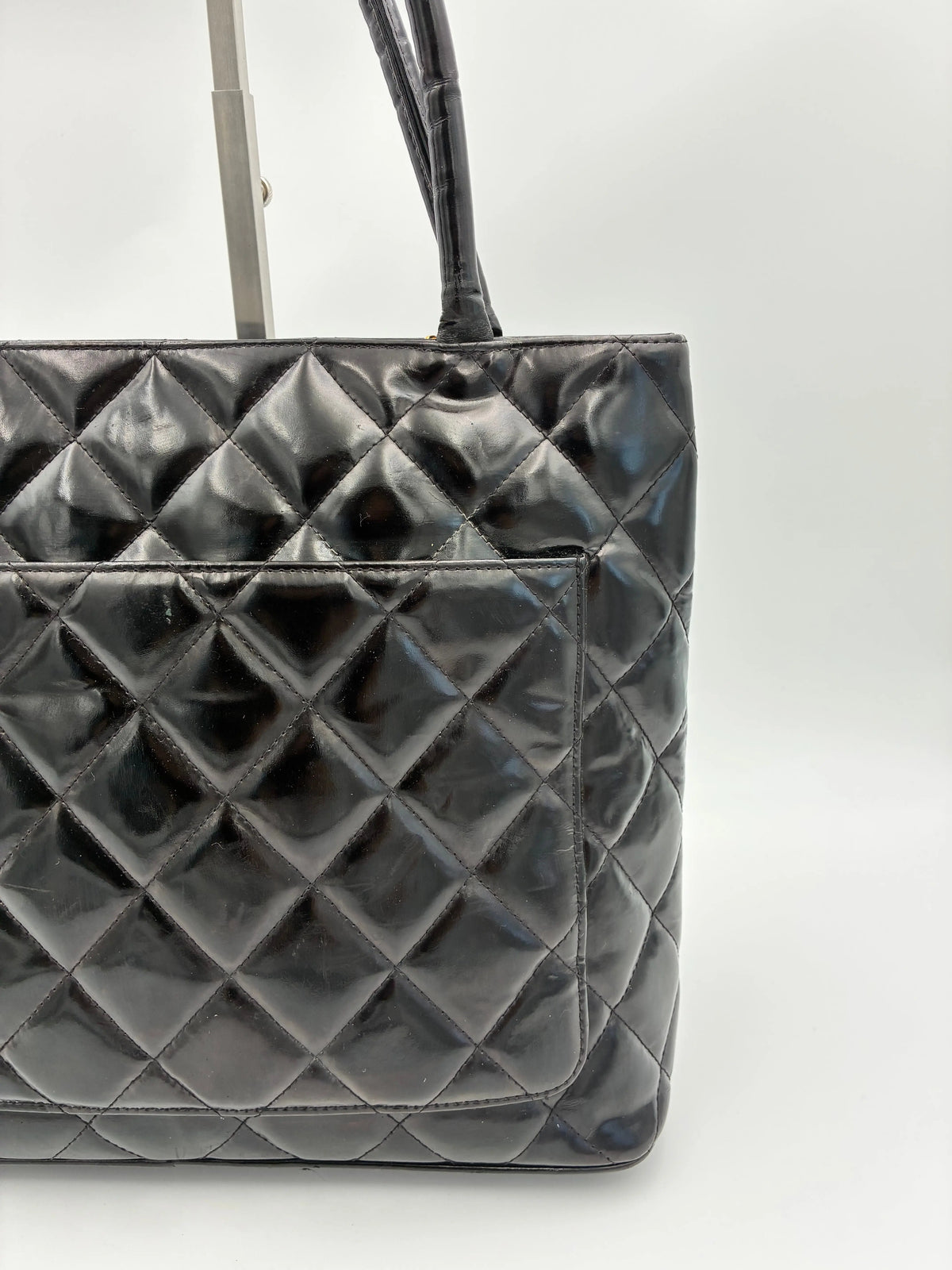 Preloved | Chanel Medallion Totebag Håndtaske i Sort Laklæder Chanel