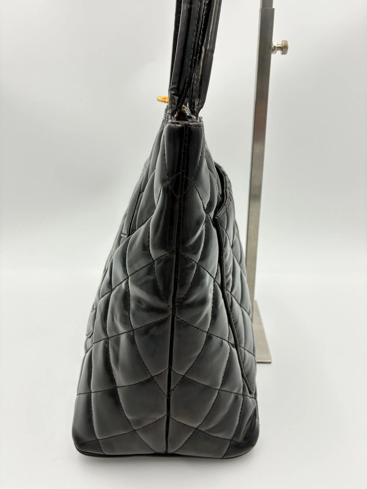 Preloved | Chanel Medallion Totebag Håndtaske i Sort Laklæder Chanel