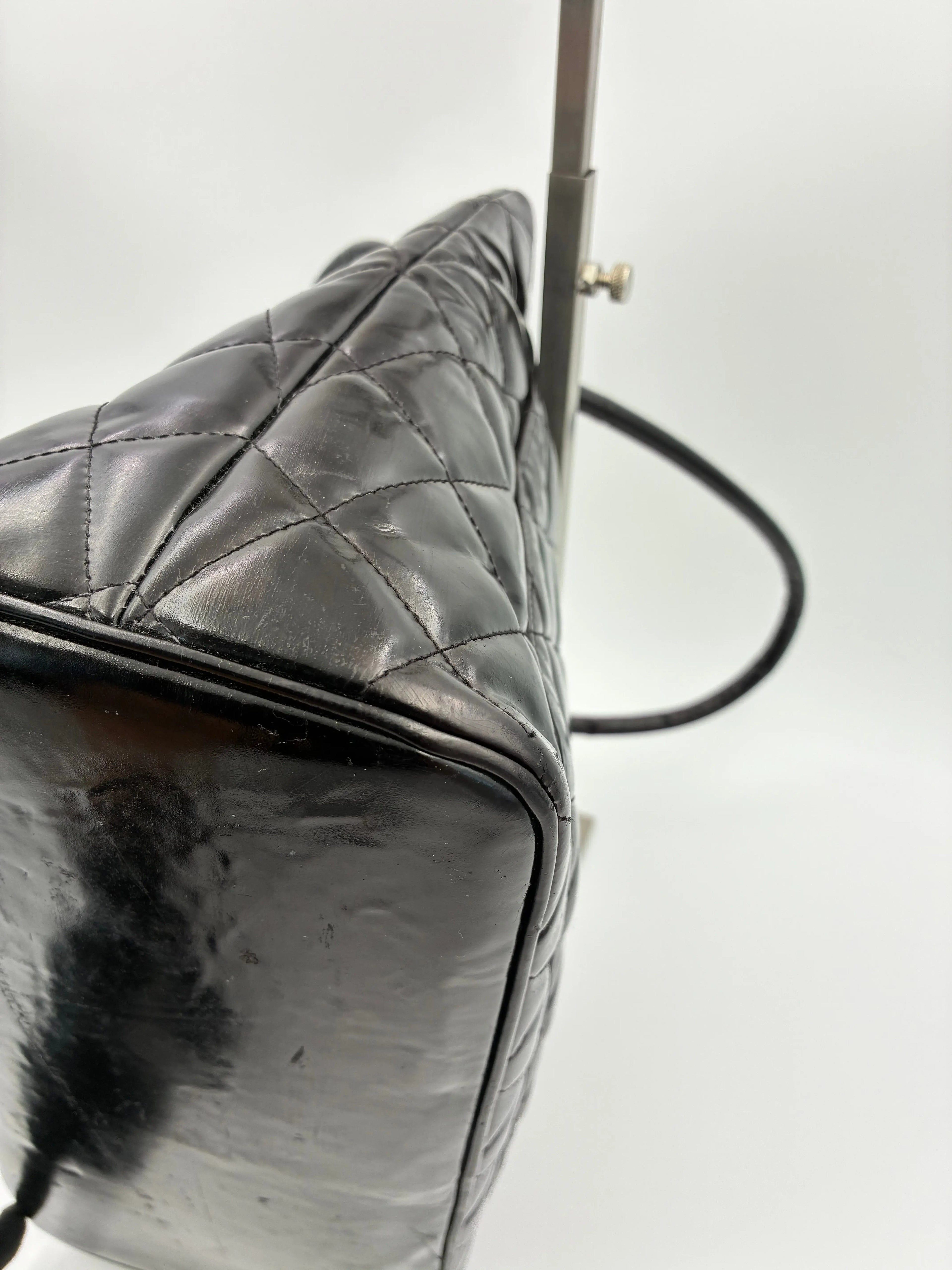 Preloved | Chanel Medallion Totebag Håndtaske i Sort Laklæder Chanel