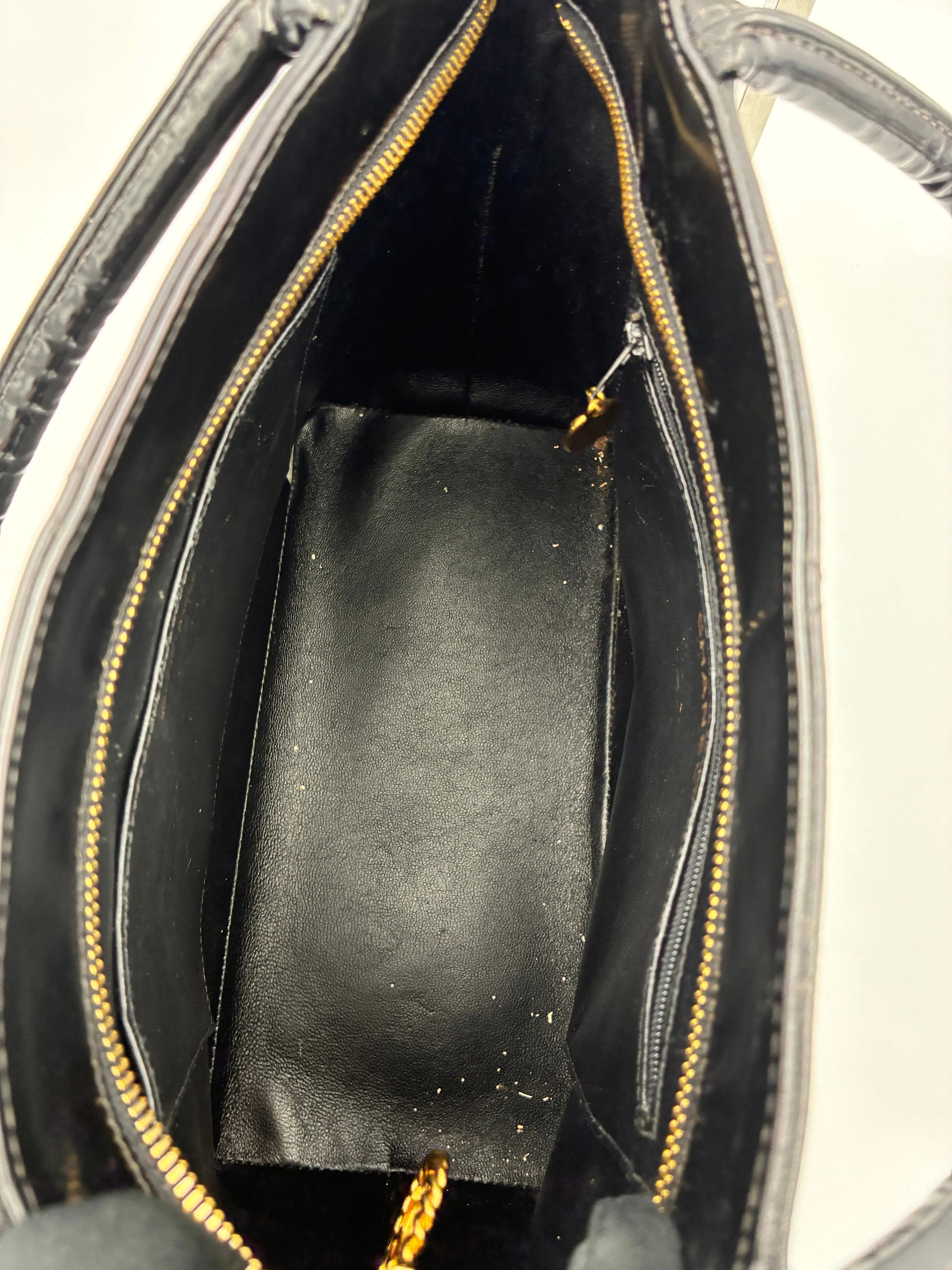 Preloved | Chanel Medallion Totebag Håndtaske i Sort Laklæder Chanel