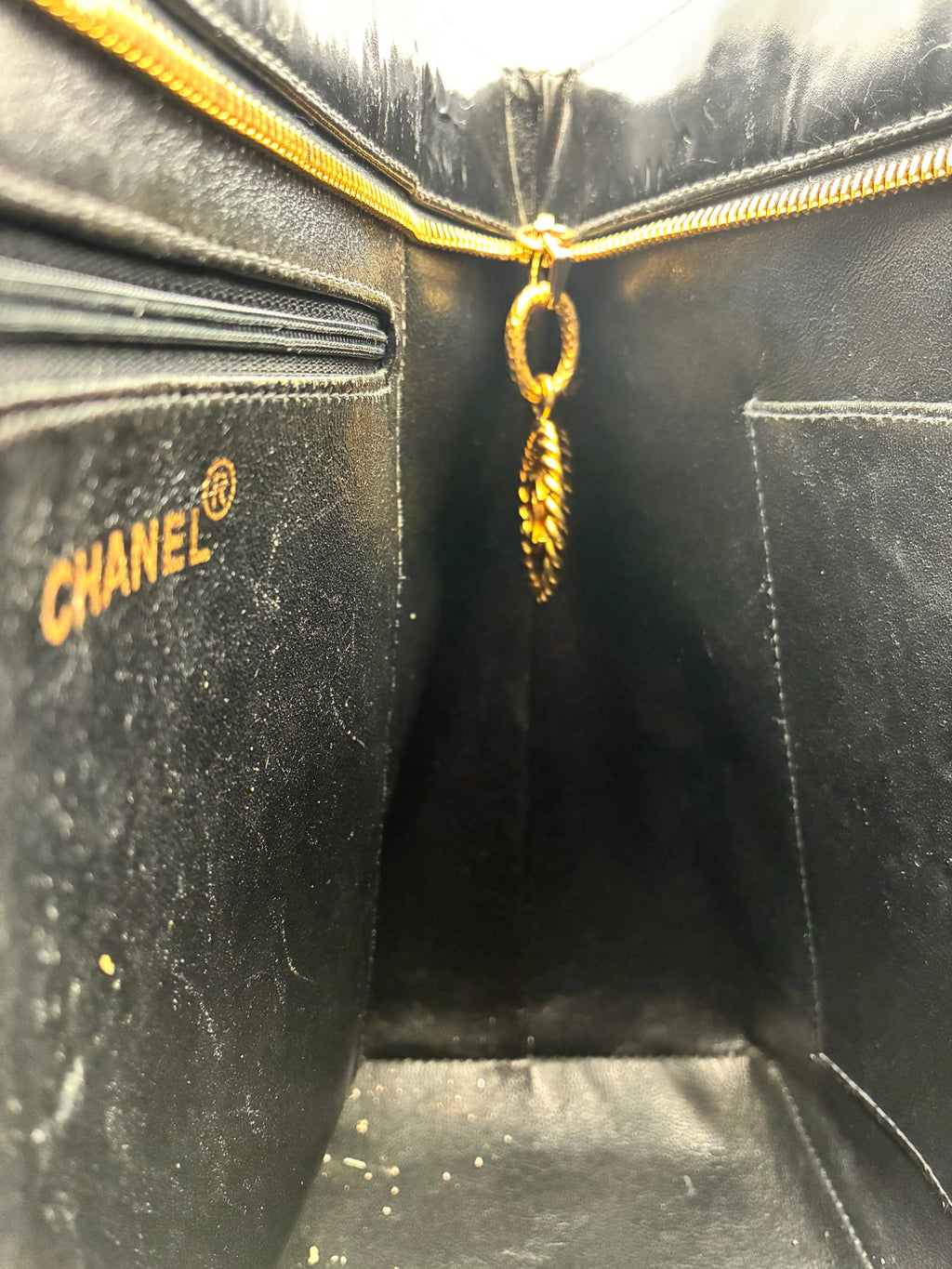 Preloved | Chanel Medallion Totebag Håndtaske i Sort Laklæder Chanel